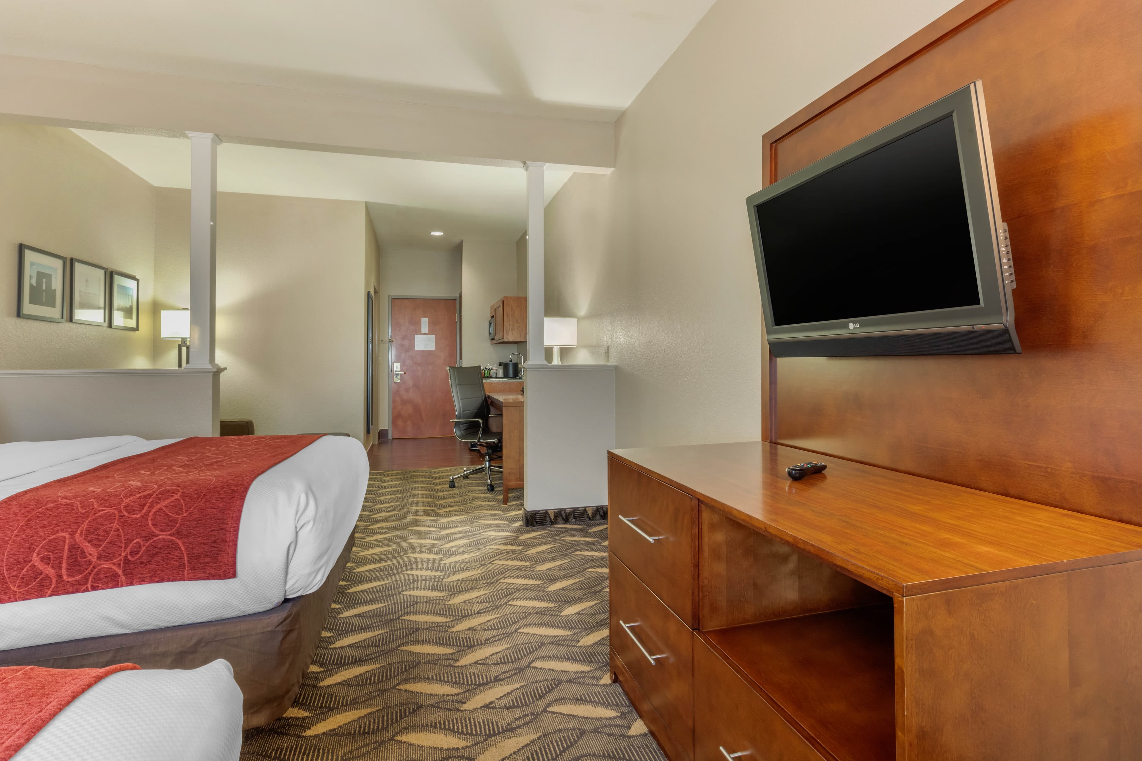 Comfort Suites Rolla — 32