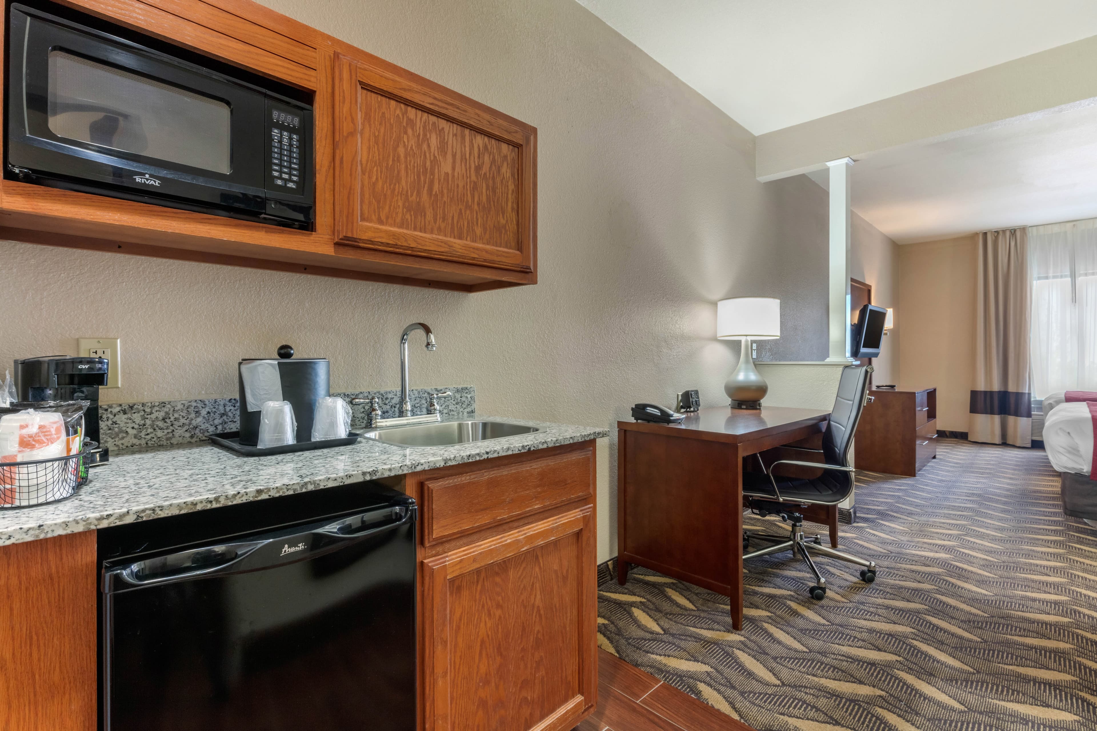 Comfort Suites Rolla — 33