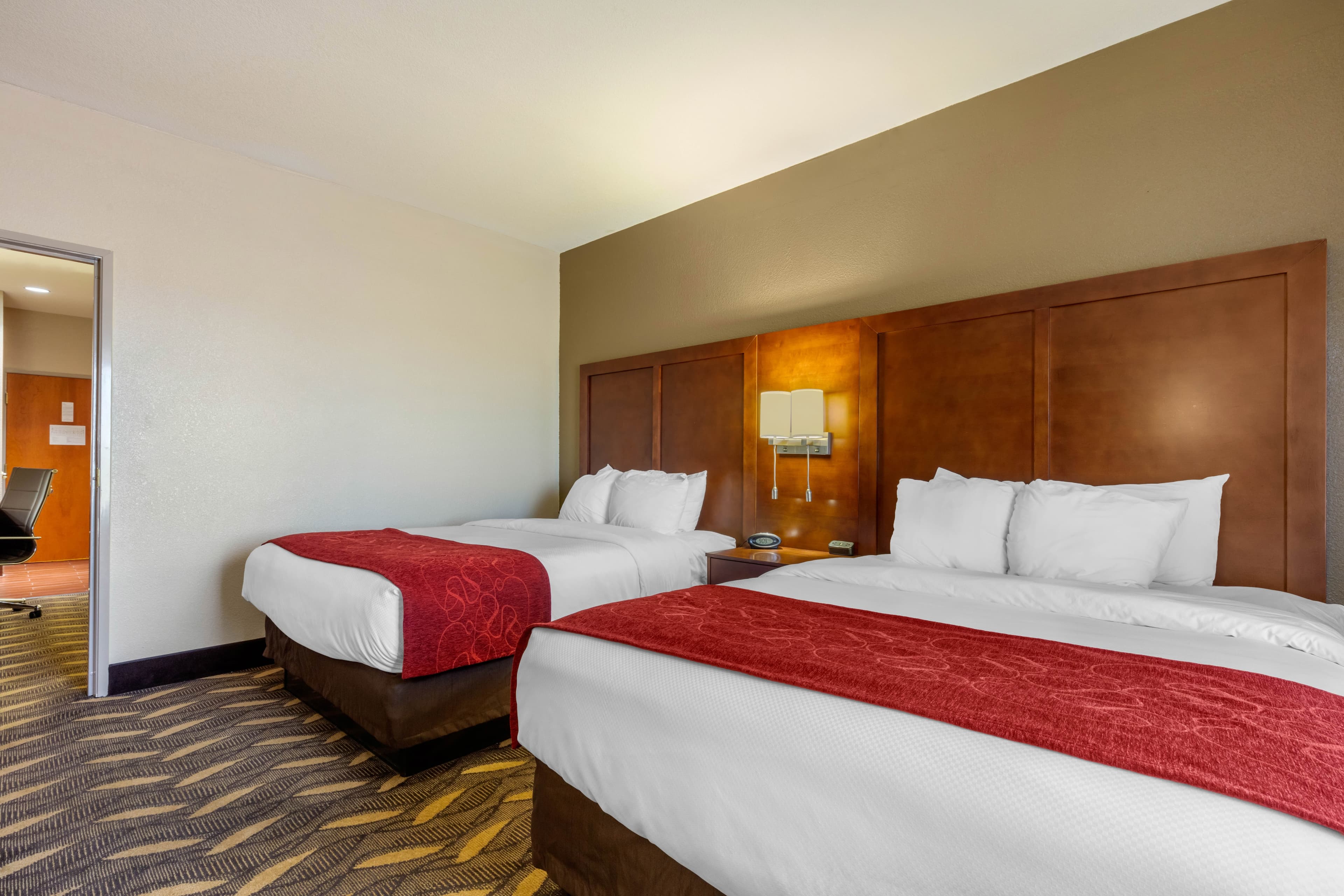 Comfort Suites Rolla — 39