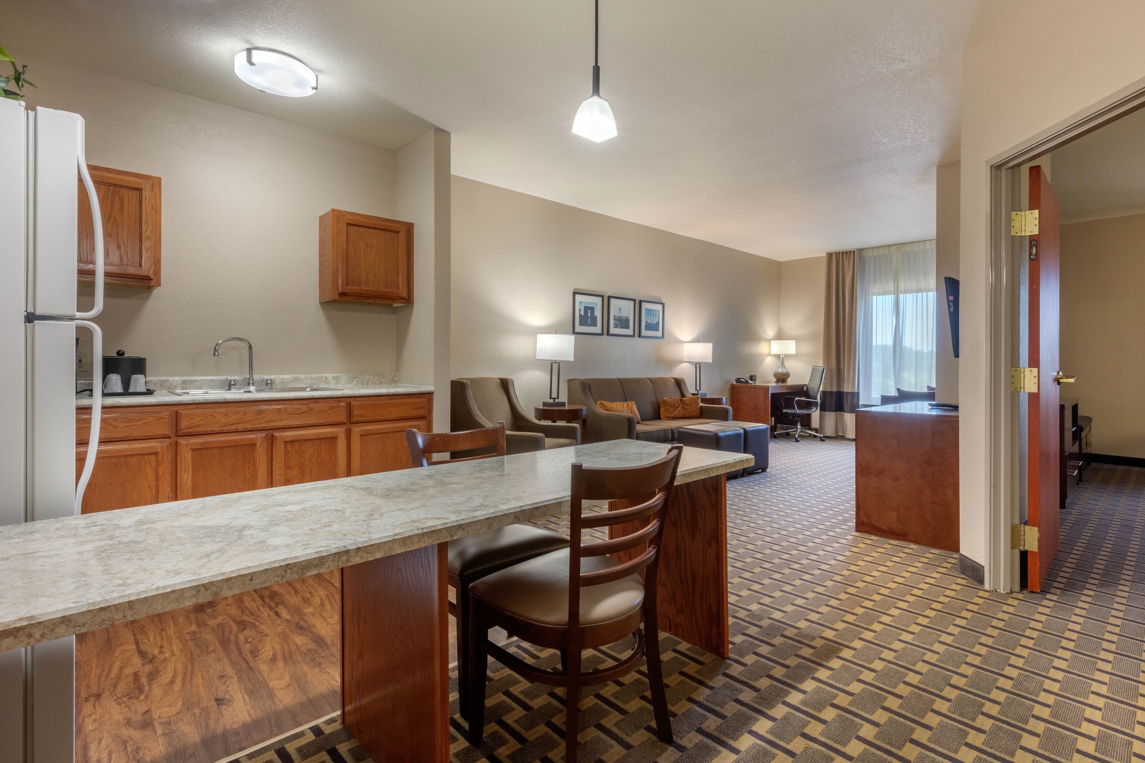 Comfort Suites Rolla — 21