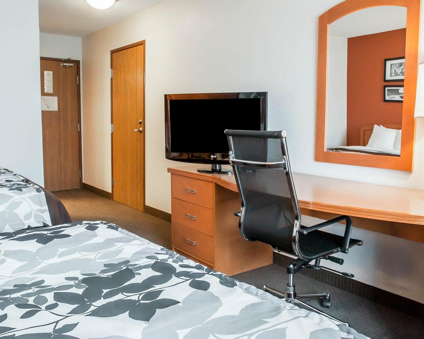 Sleep Inn & Suites Lake of the Ozarks — 14