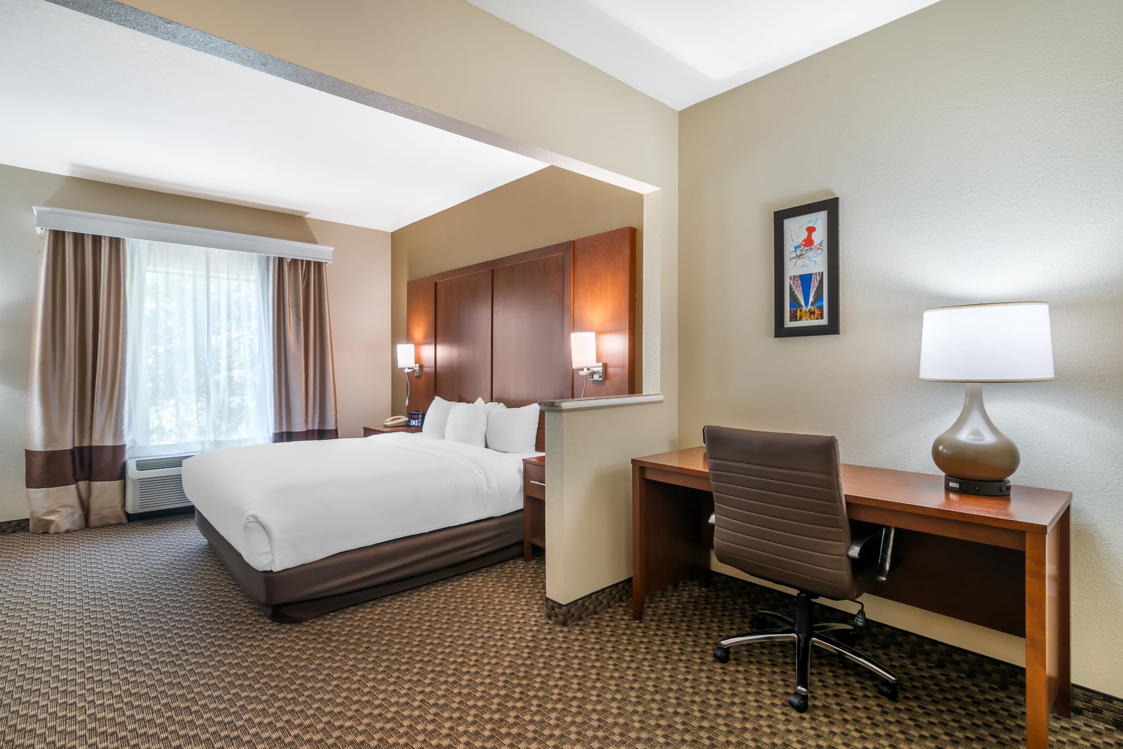 Comfort Suites Jefferson City — 6