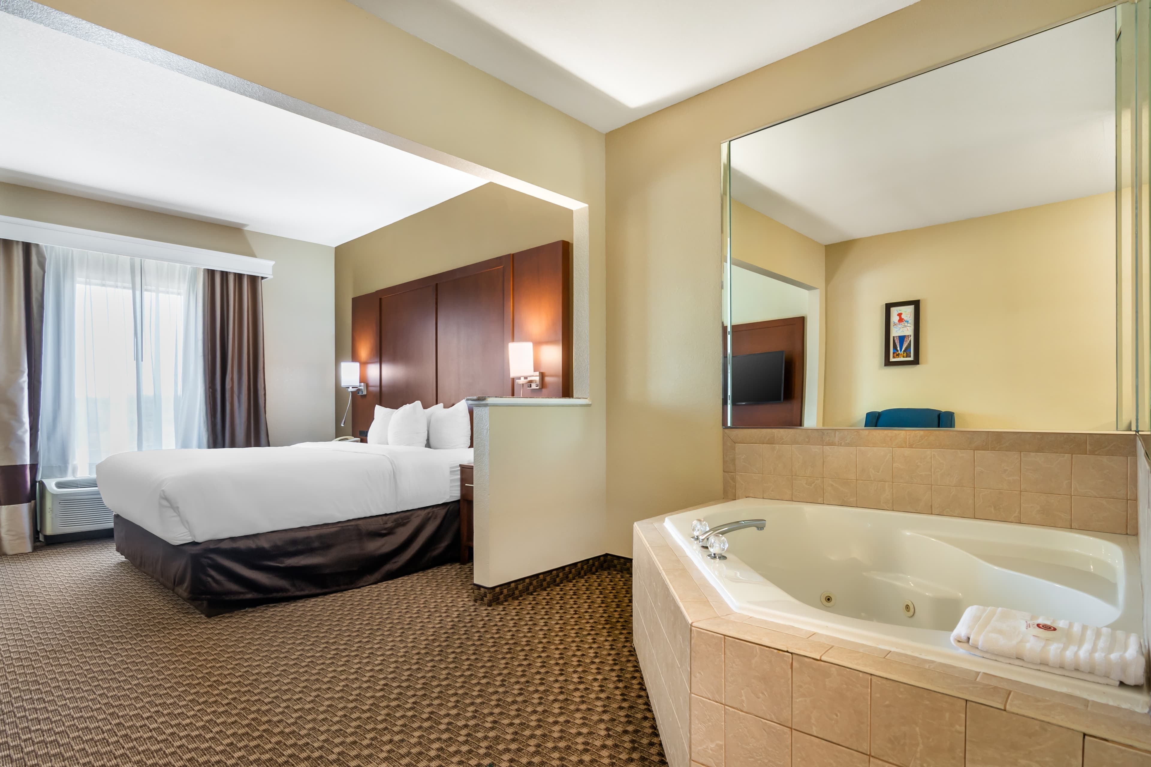 Comfort Suites Jefferson City — 26