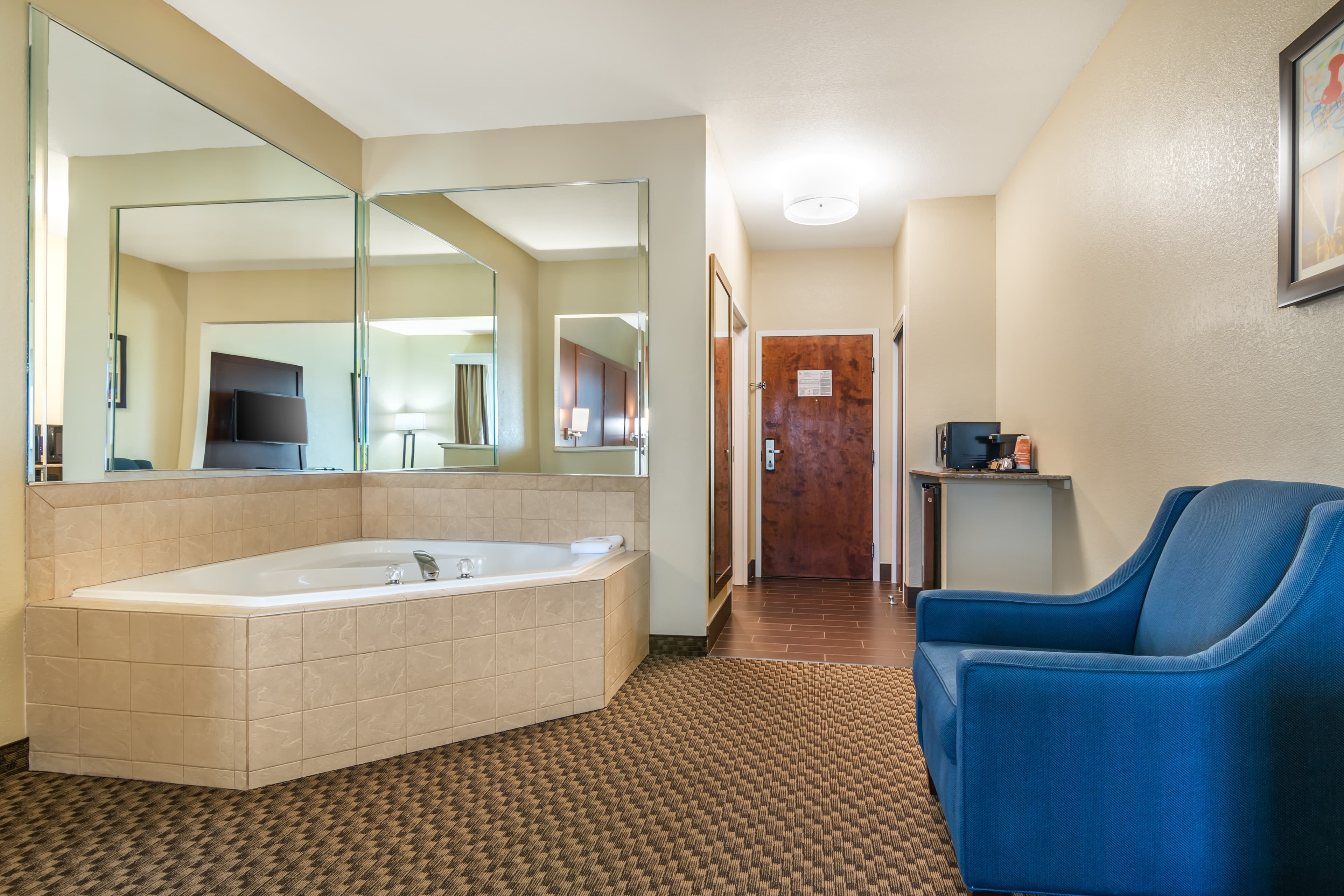 Comfort Suites Jefferson City — 27