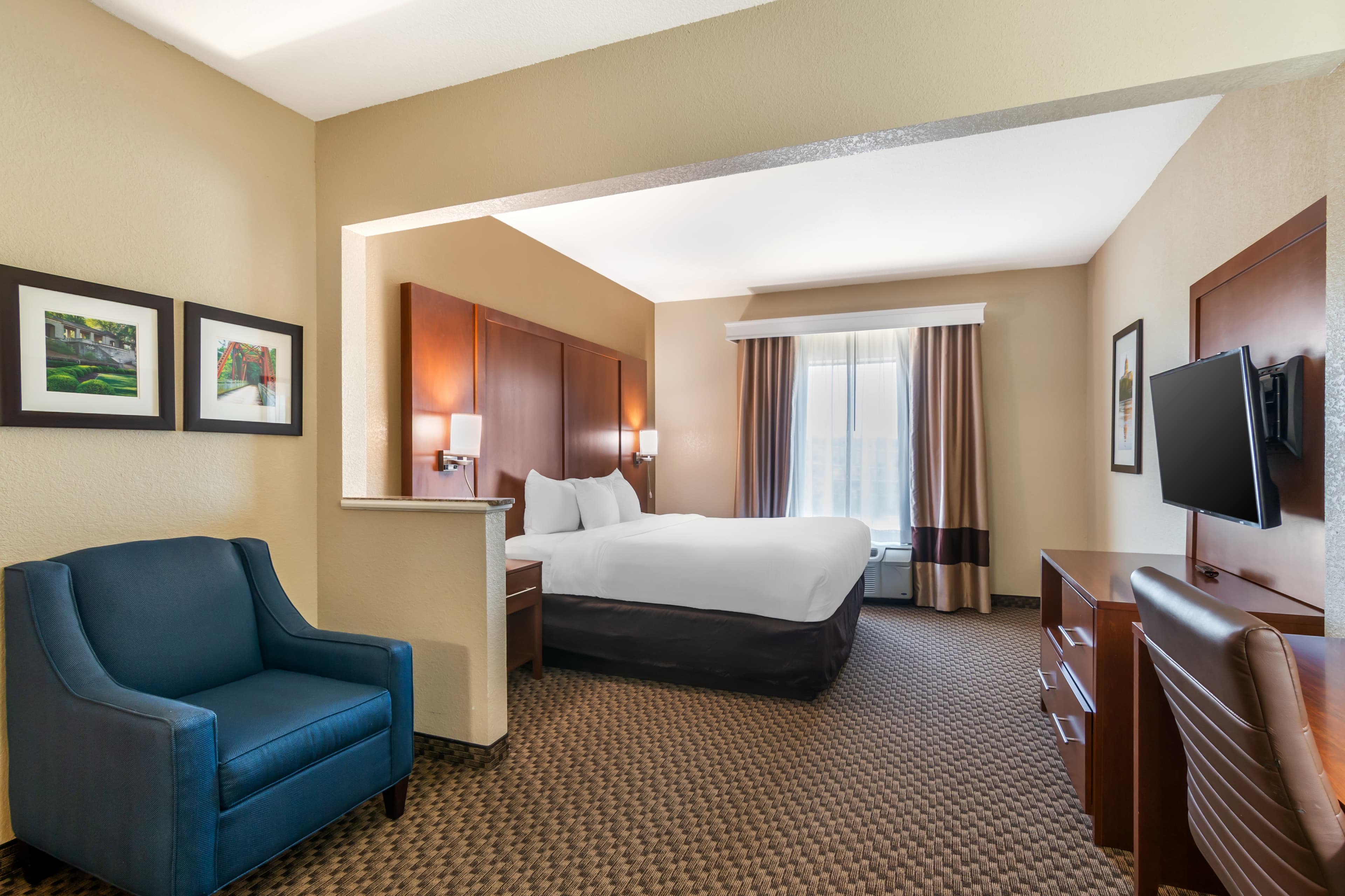 Comfort Suites Jefferson City — 22