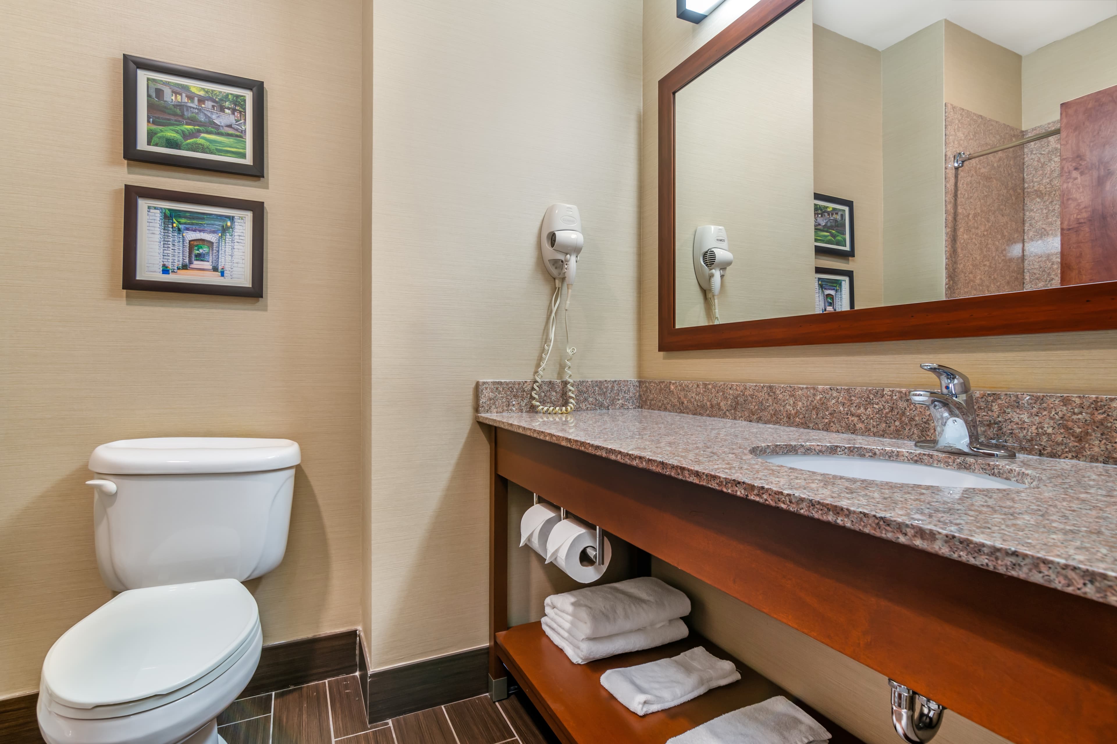 Comfort Suites Jefferson City — 28