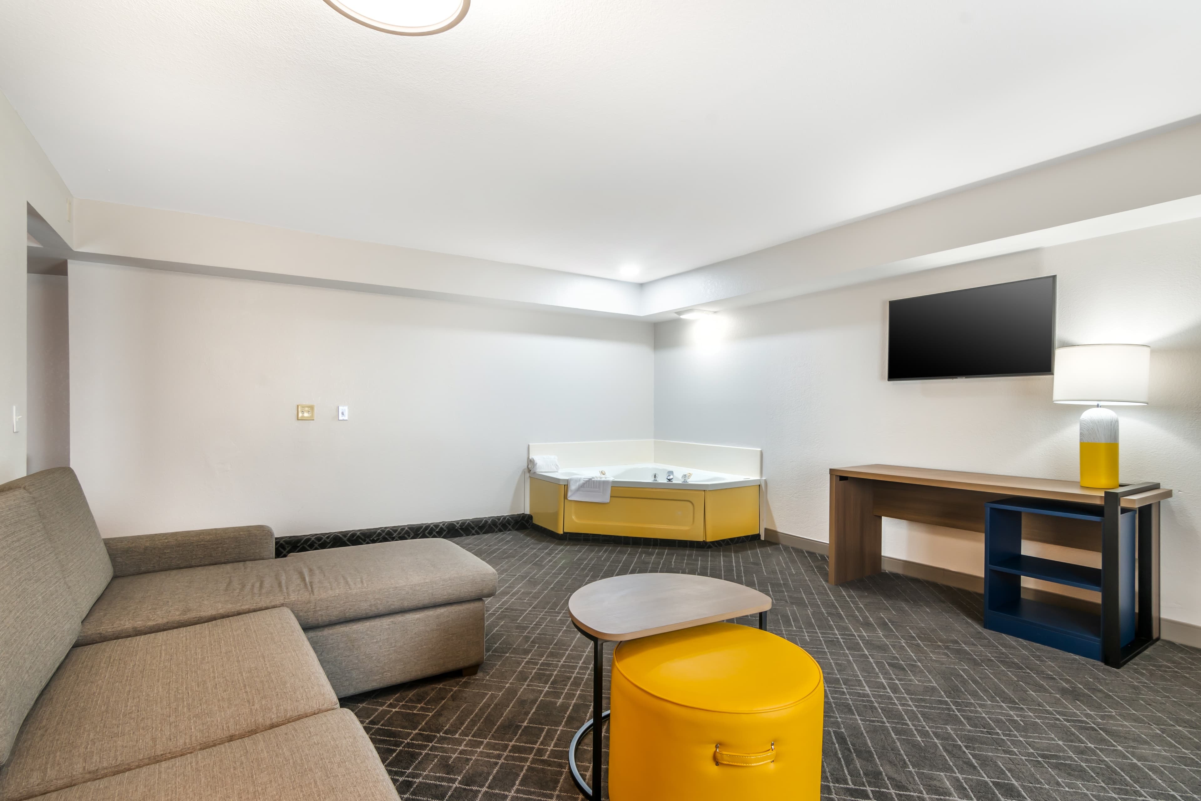 Comfort Inn & Suites Chesterfield - St. Louis — 19