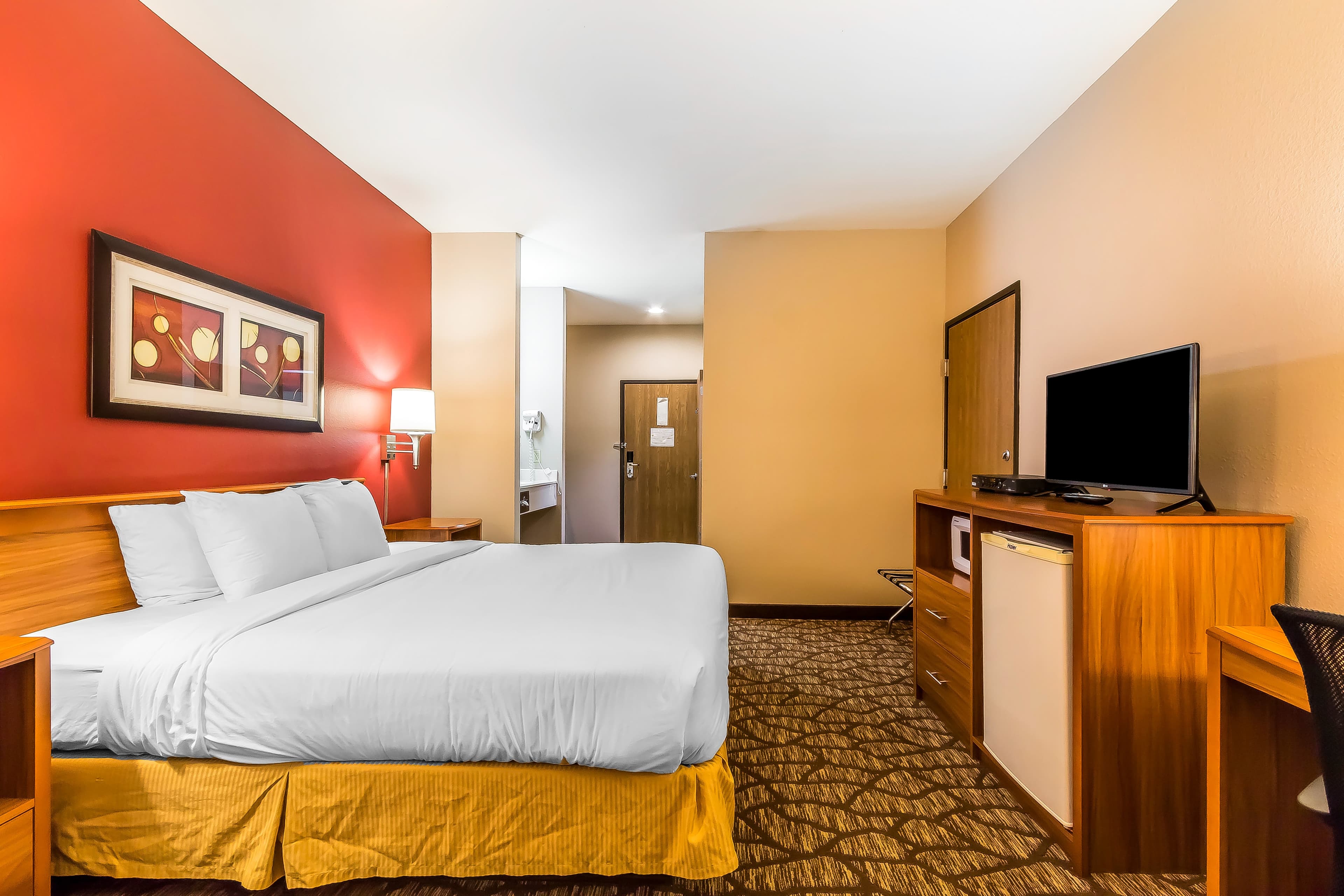 Quality Inn & Suites Chesterfield Village — 12