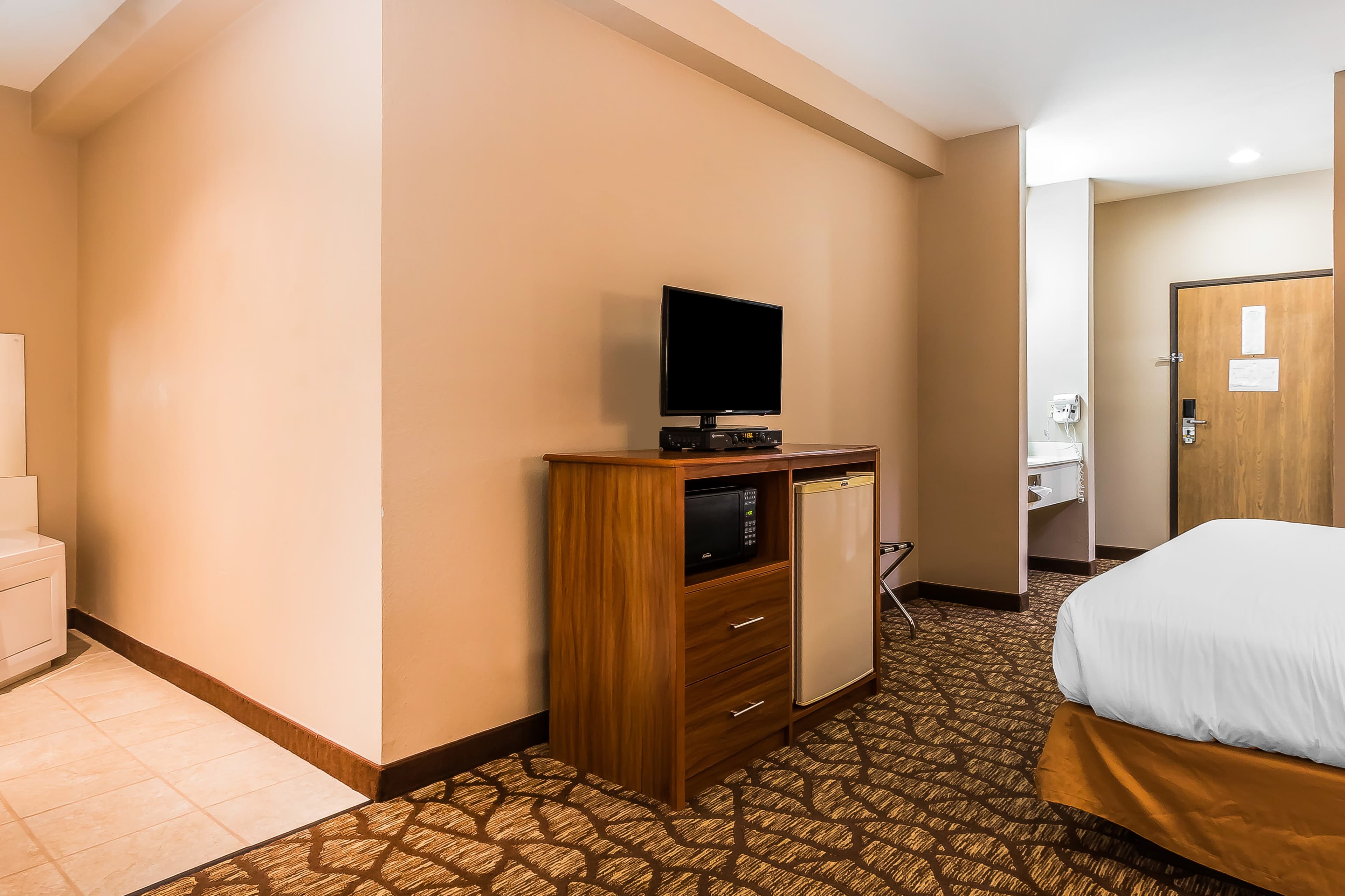 Quality Inn & Suites Chesterfield Village — 25