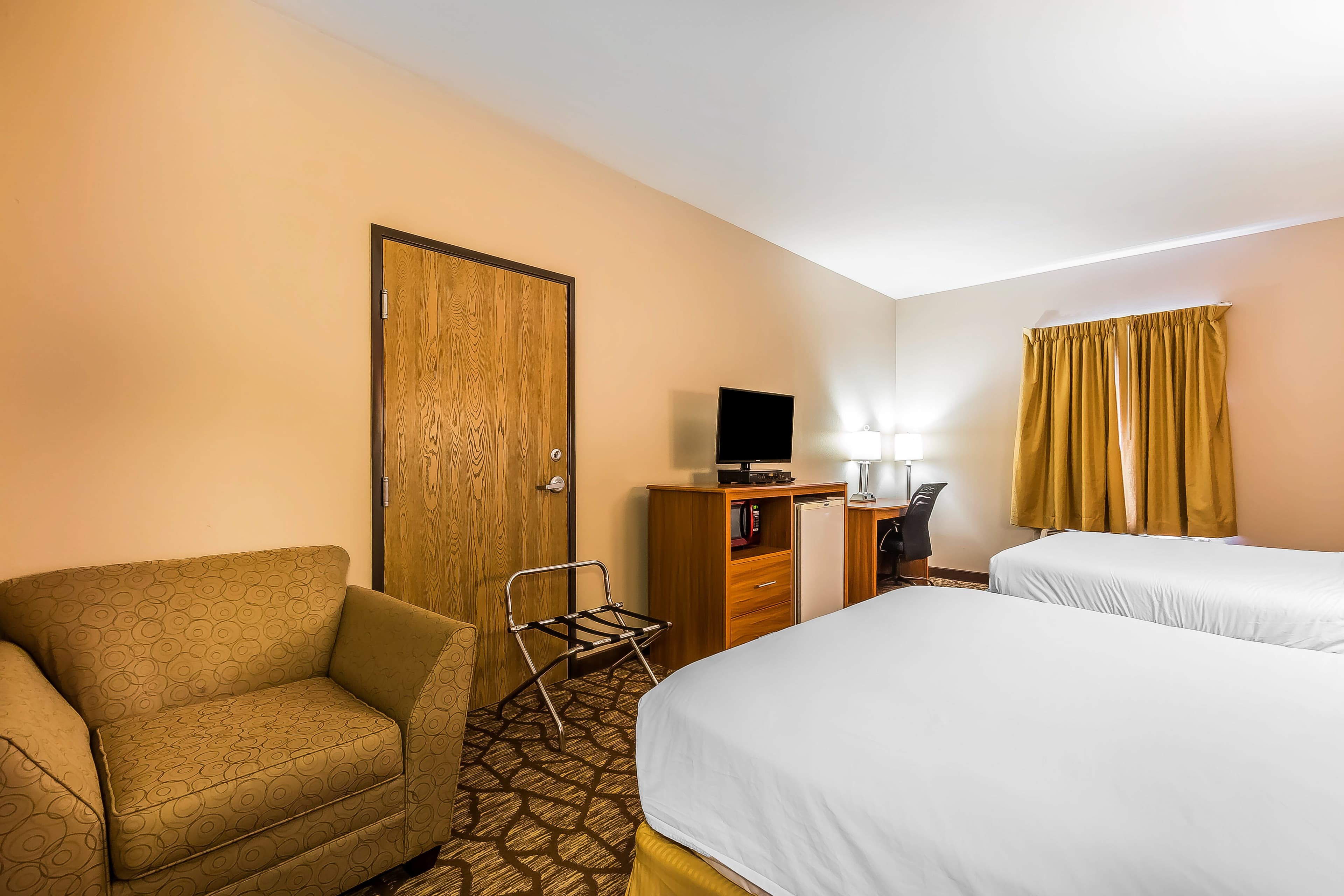 Quality Inn & Suites Chesterfield Village — 9