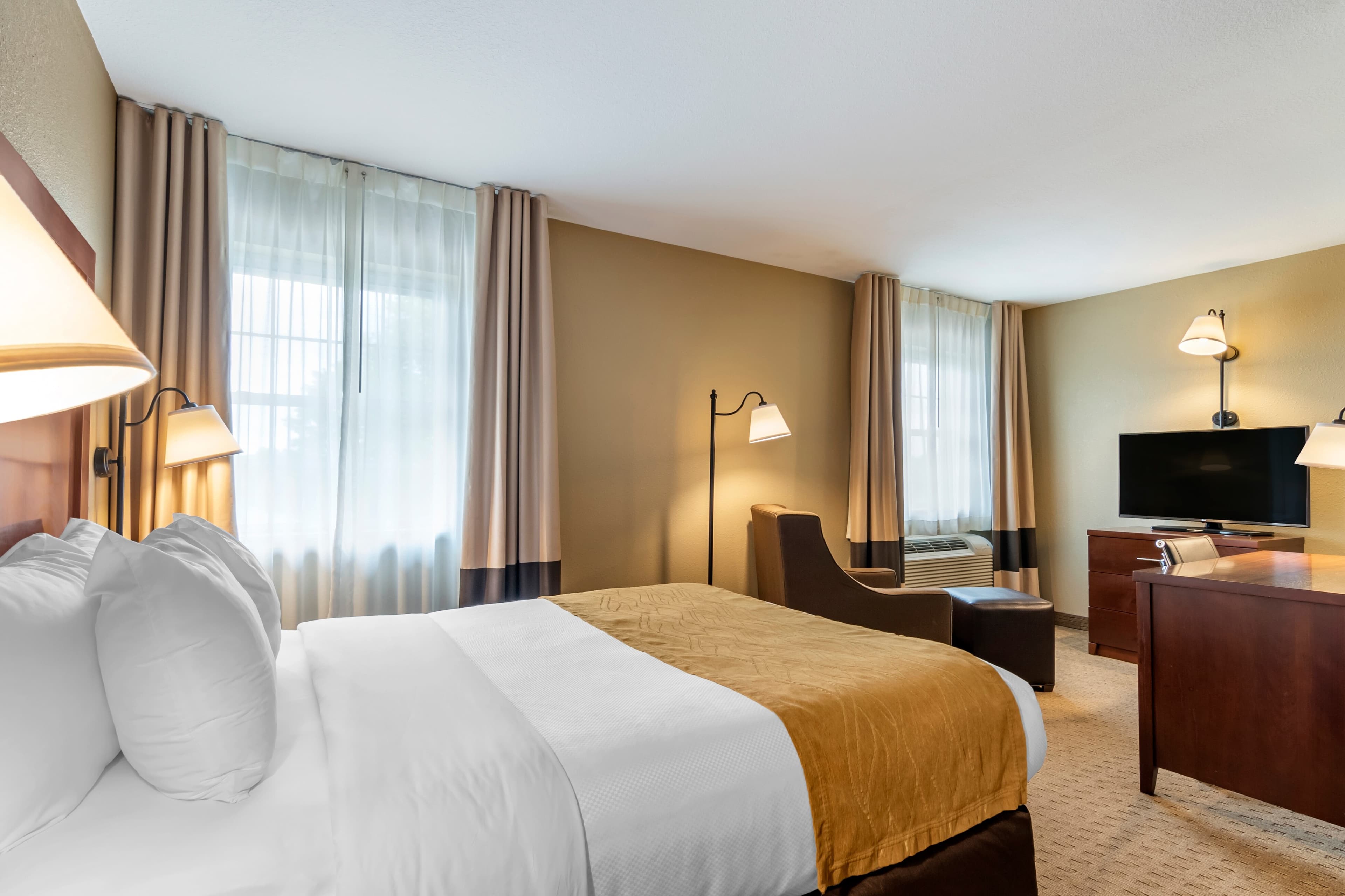 Comfort Inn Warrensburg Station — 12
