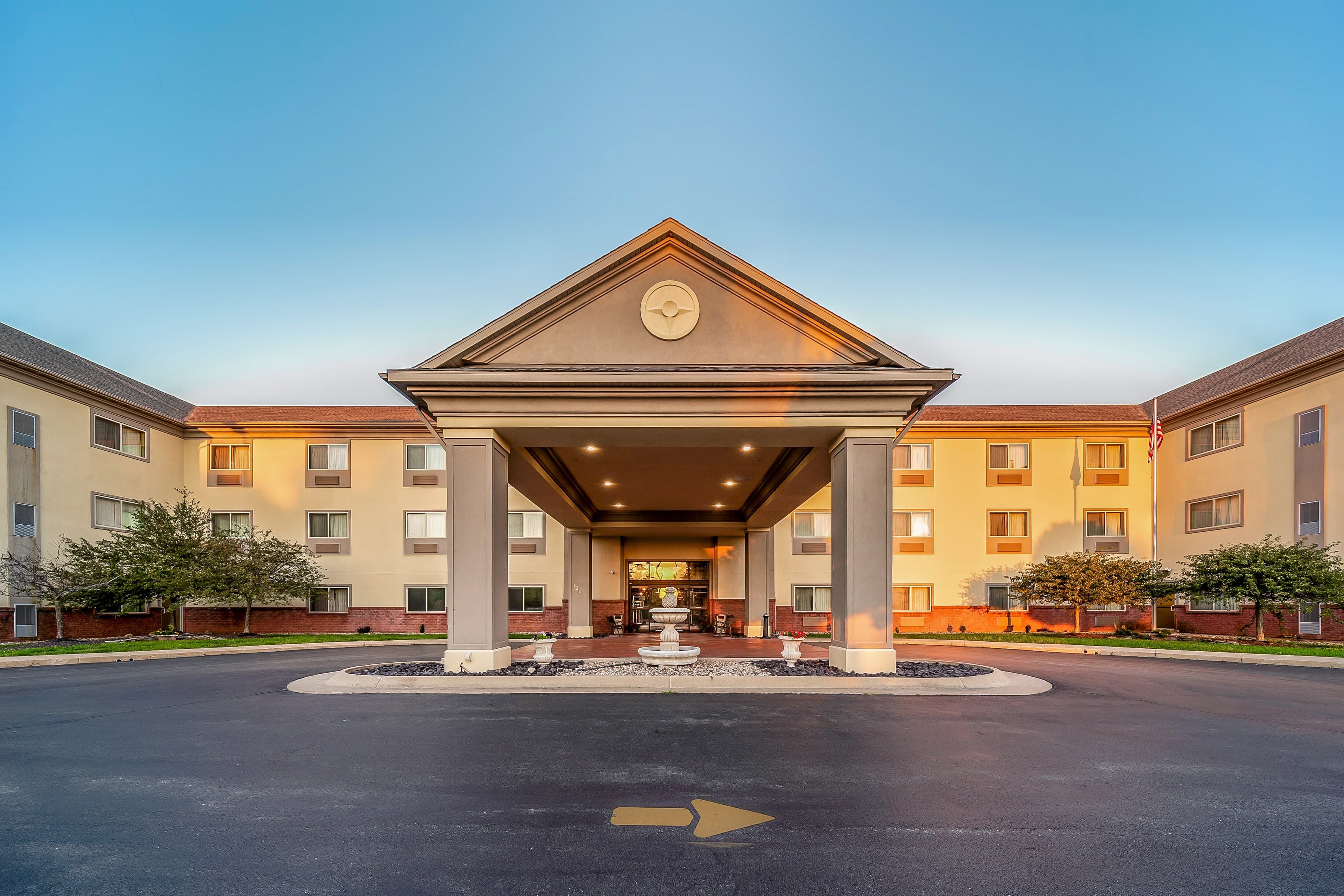Quality Inn & Suites Hannibal West - Image 1