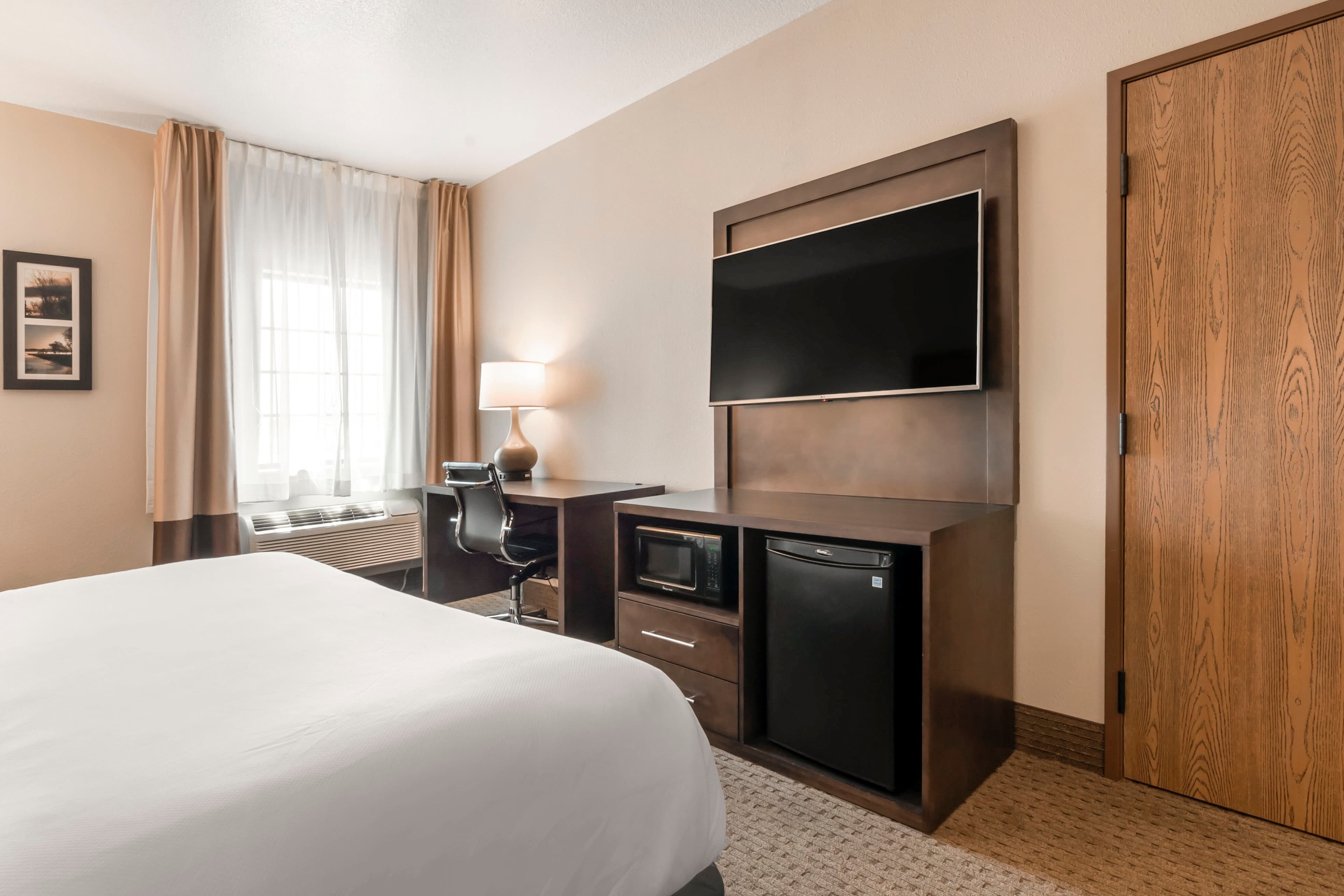 Comfort Inn & Suites Macon - Image 4