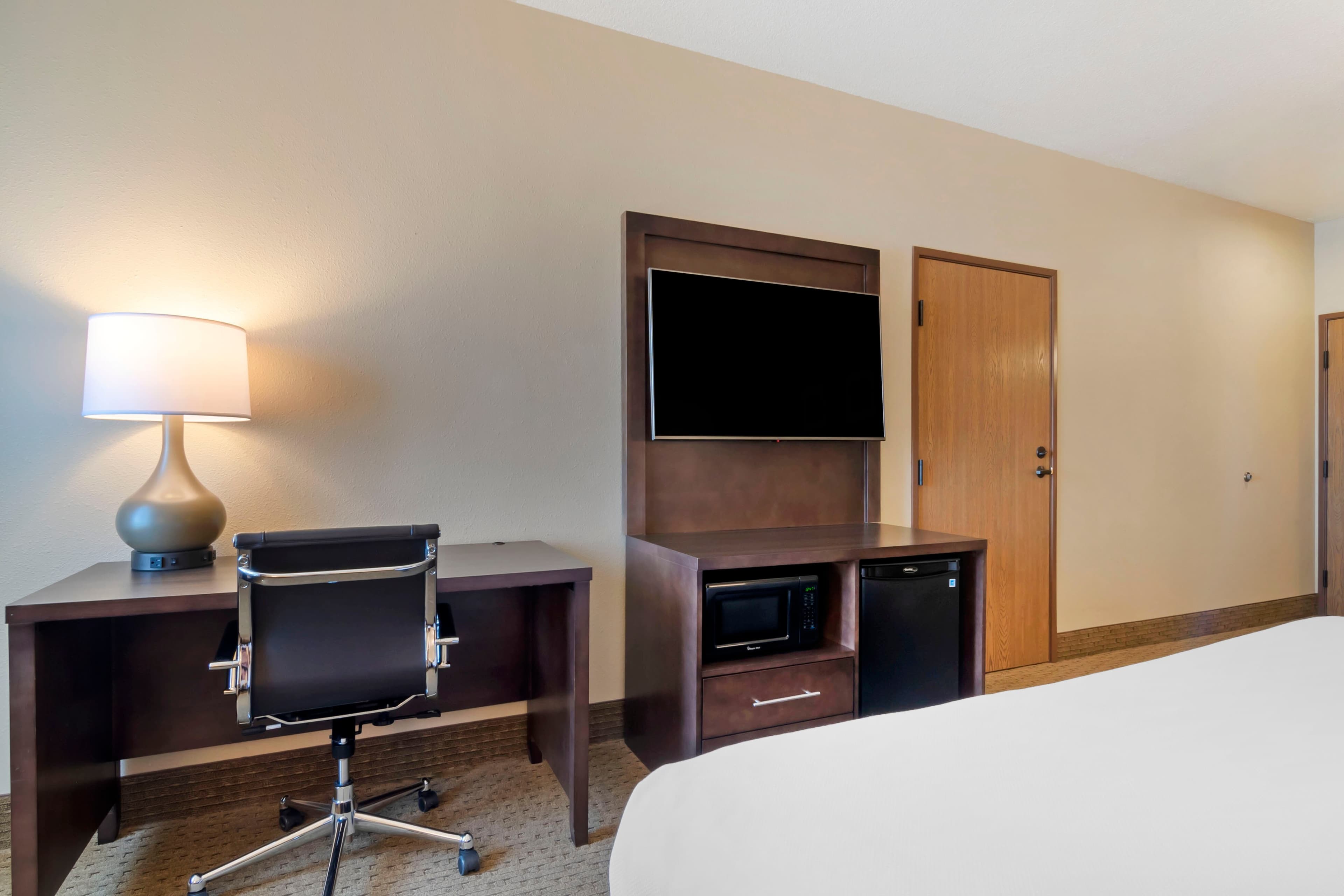 Comfort Inn & Suites Macon - Image 5