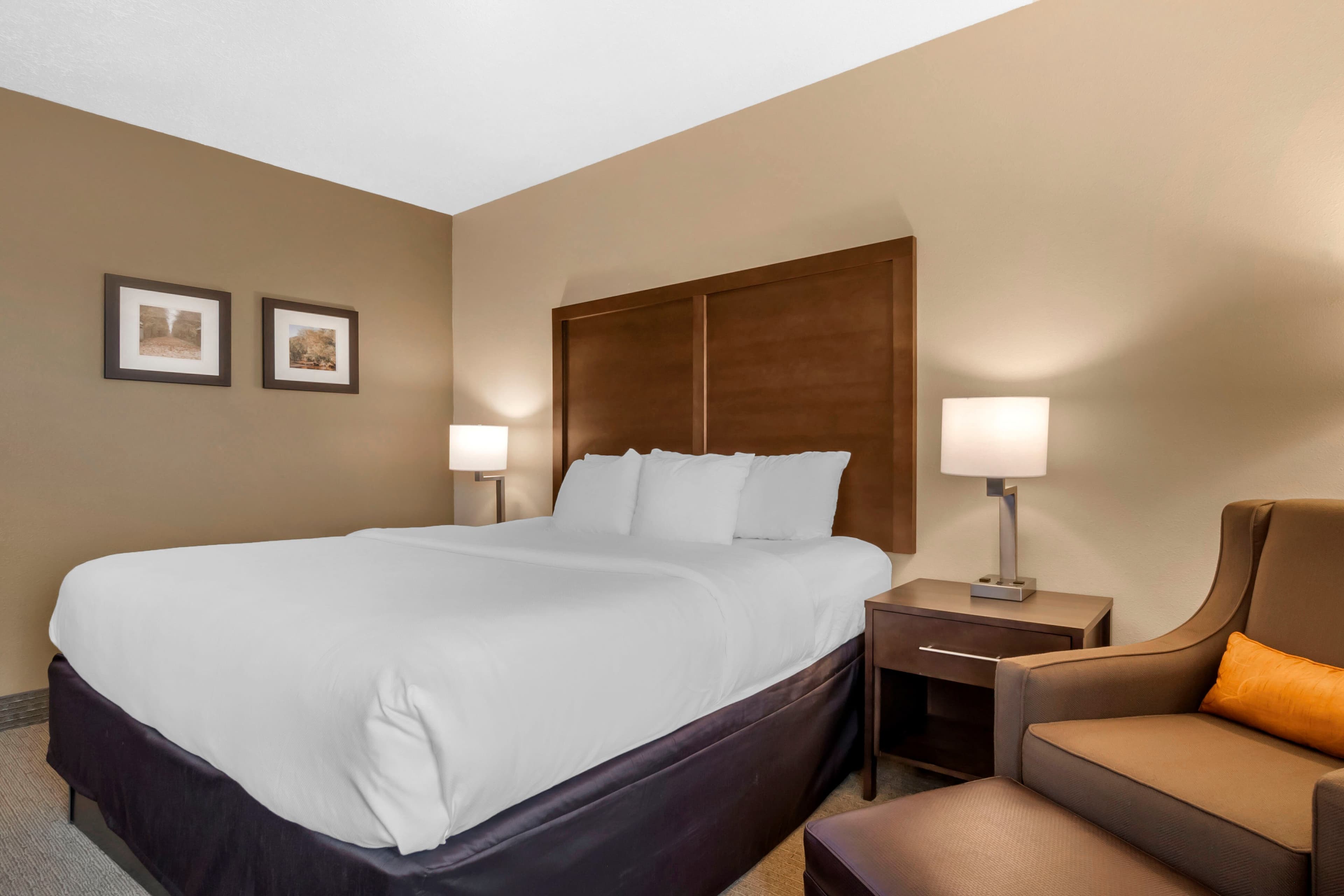 Comfort Inn & Suites Macon — 12