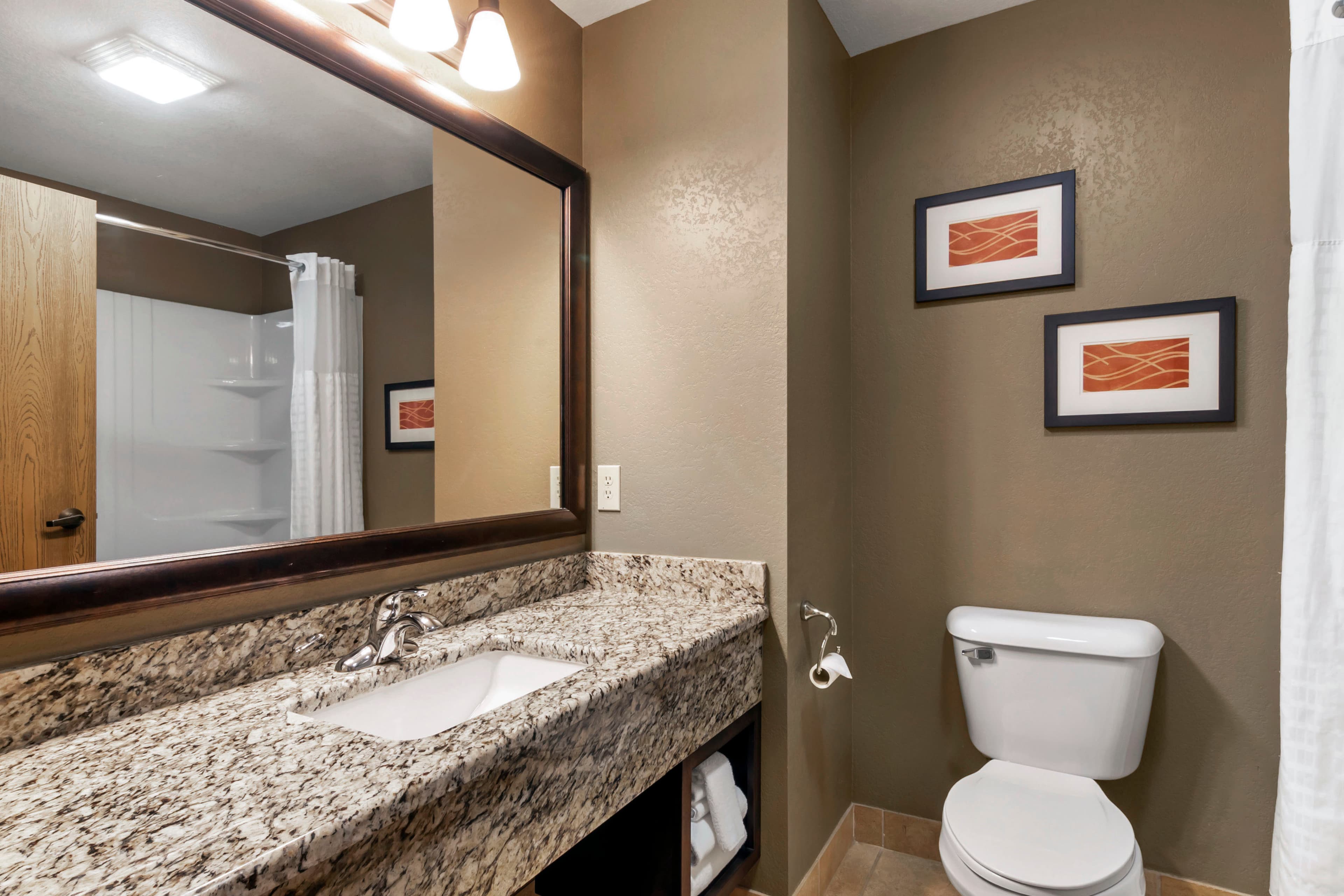 Comfort Inn & Suites Macon — 16