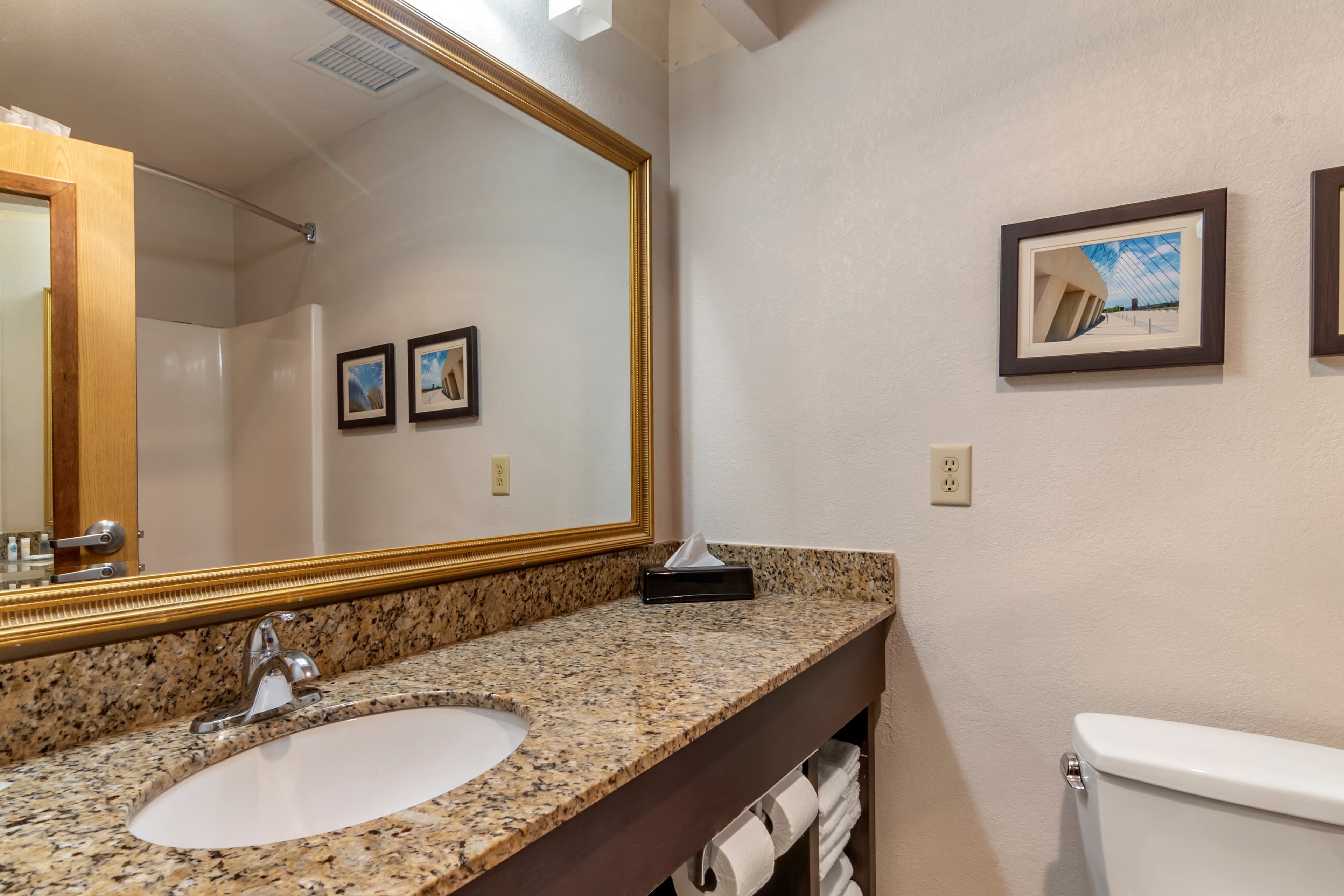 Comfort Inn & Suites Lees Summit - Kansas City — 13