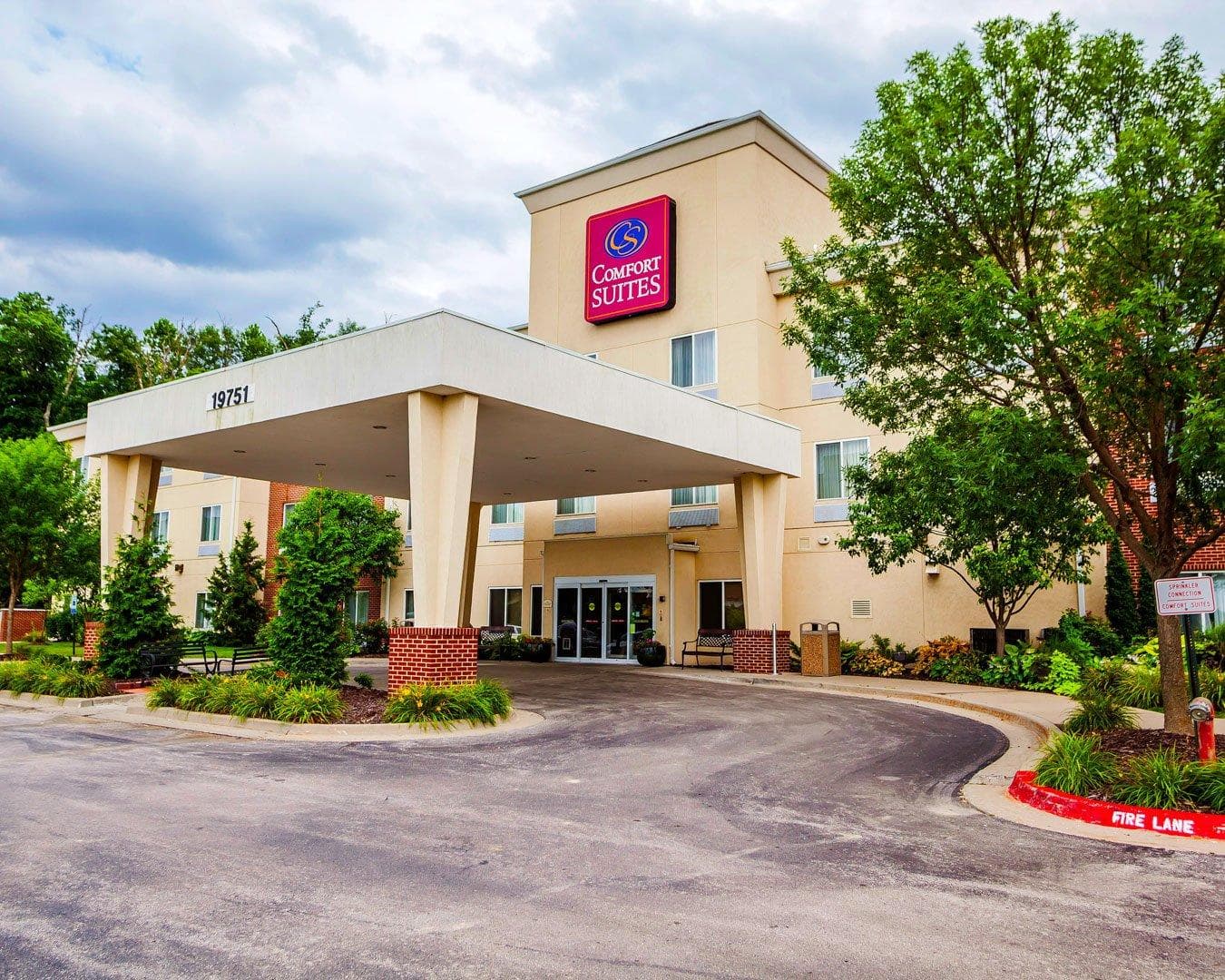 Comfort Suites Independence - Kansas City - Image 1