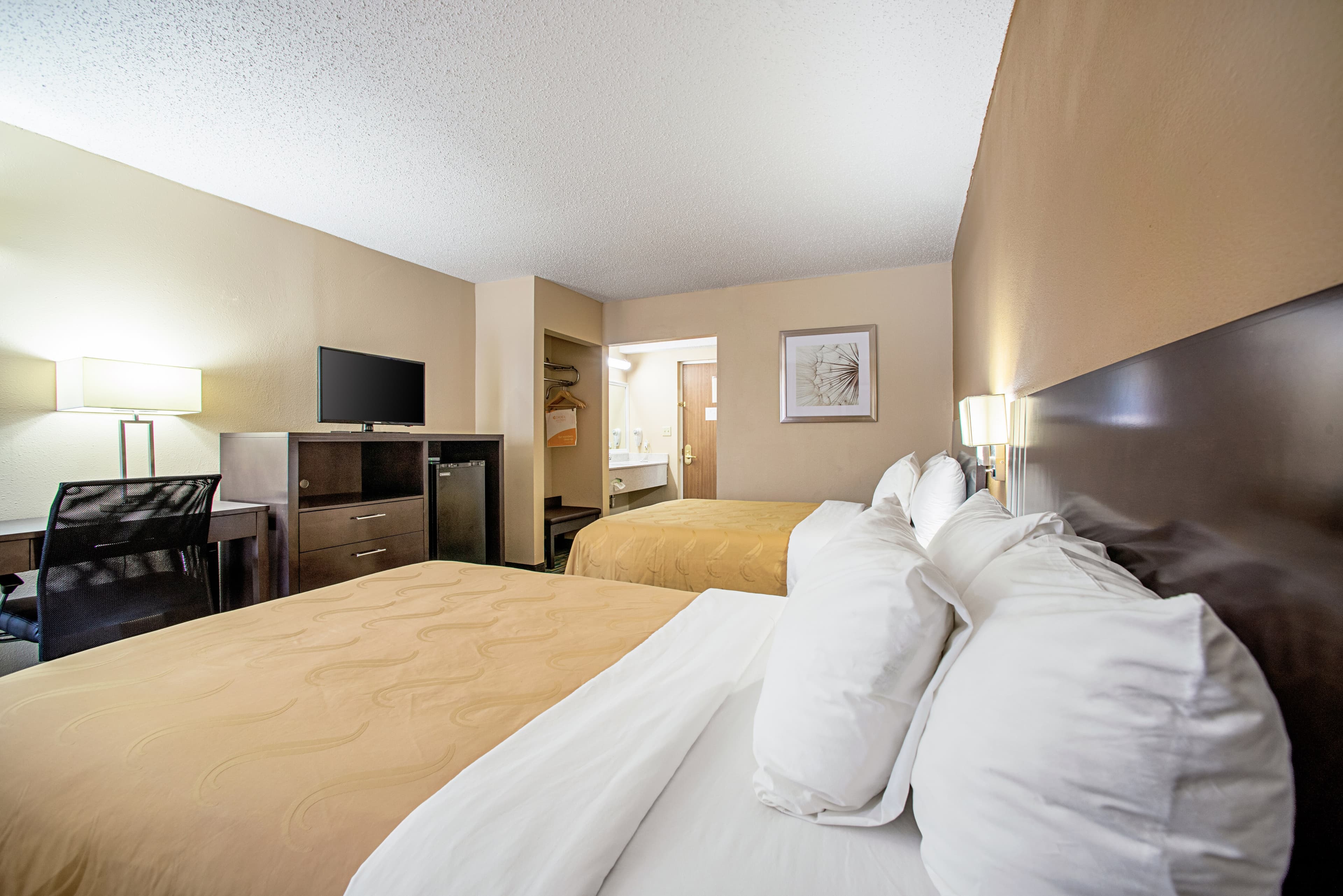 Quality Inn Pacific near Six Flags St. Louis — 7
