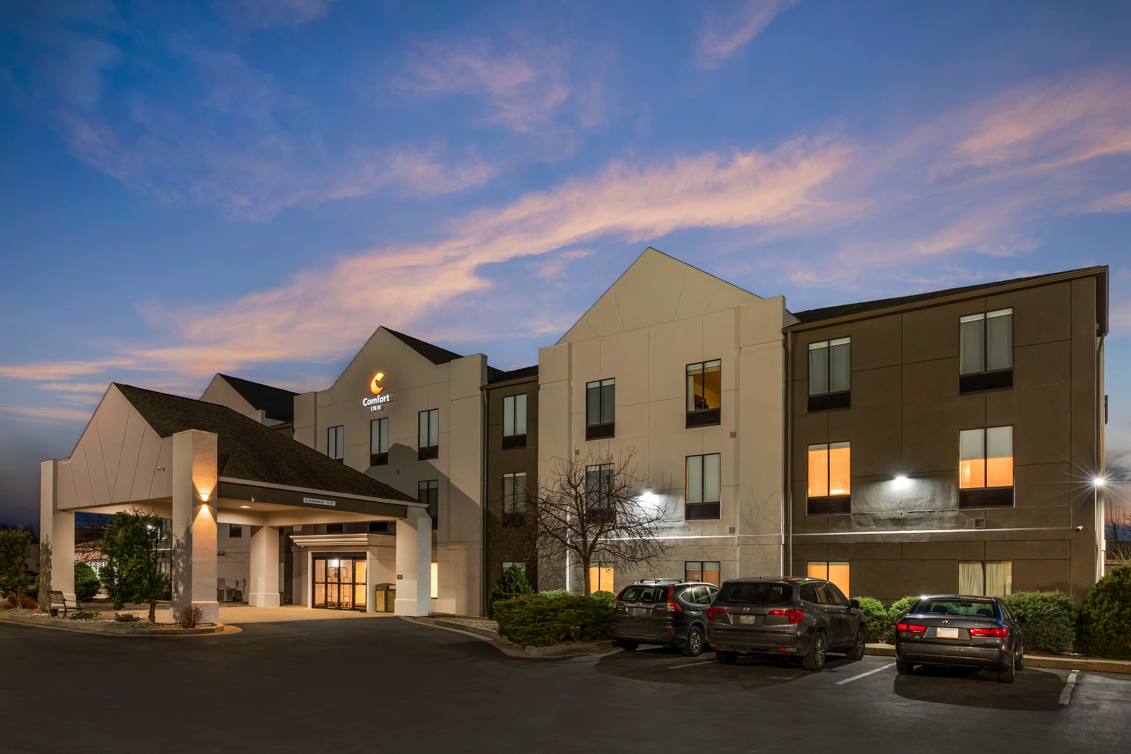 Comfort Inn Sullivan - Image 1