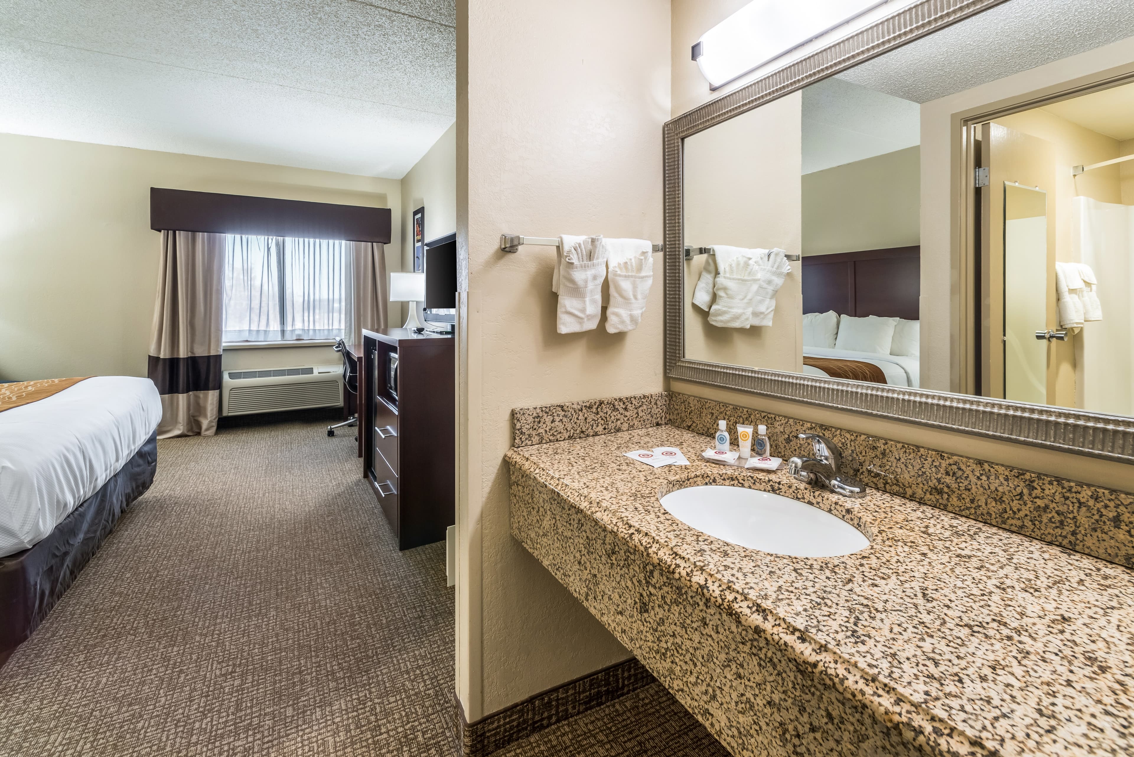 Comfort Inn Festus-St. Louis South - Image 5