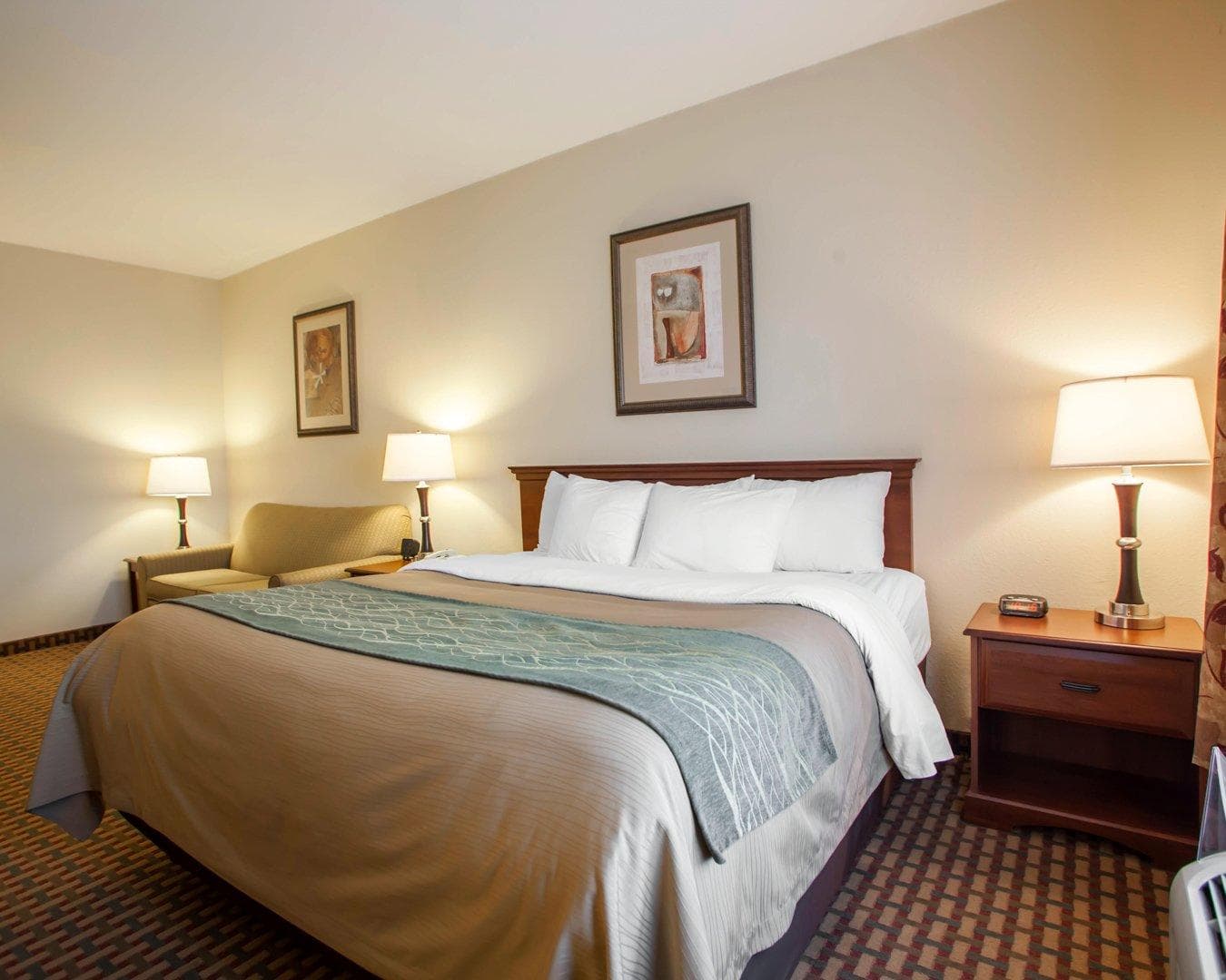 Comfort Inn & Suites Harrisonville — 15