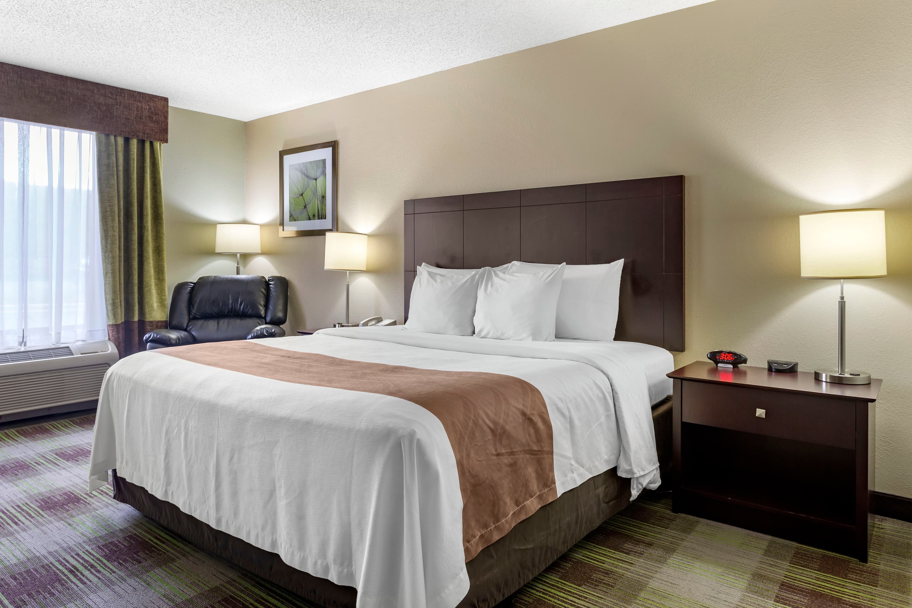 Quality Inn St. Robert - Ft. Leonard Wood - Image 2