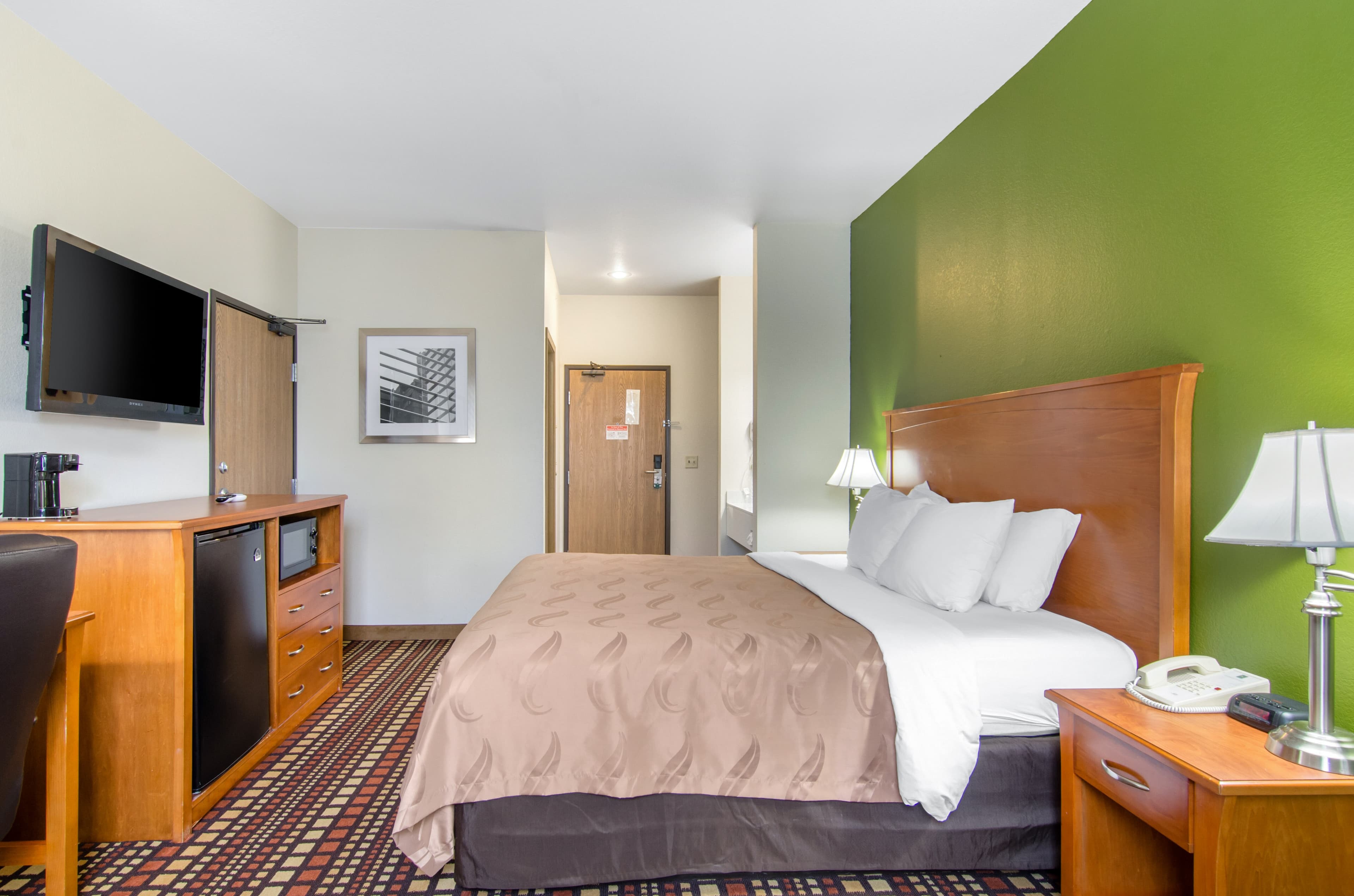 Quality Inn Kearney - Liberty - Image 4