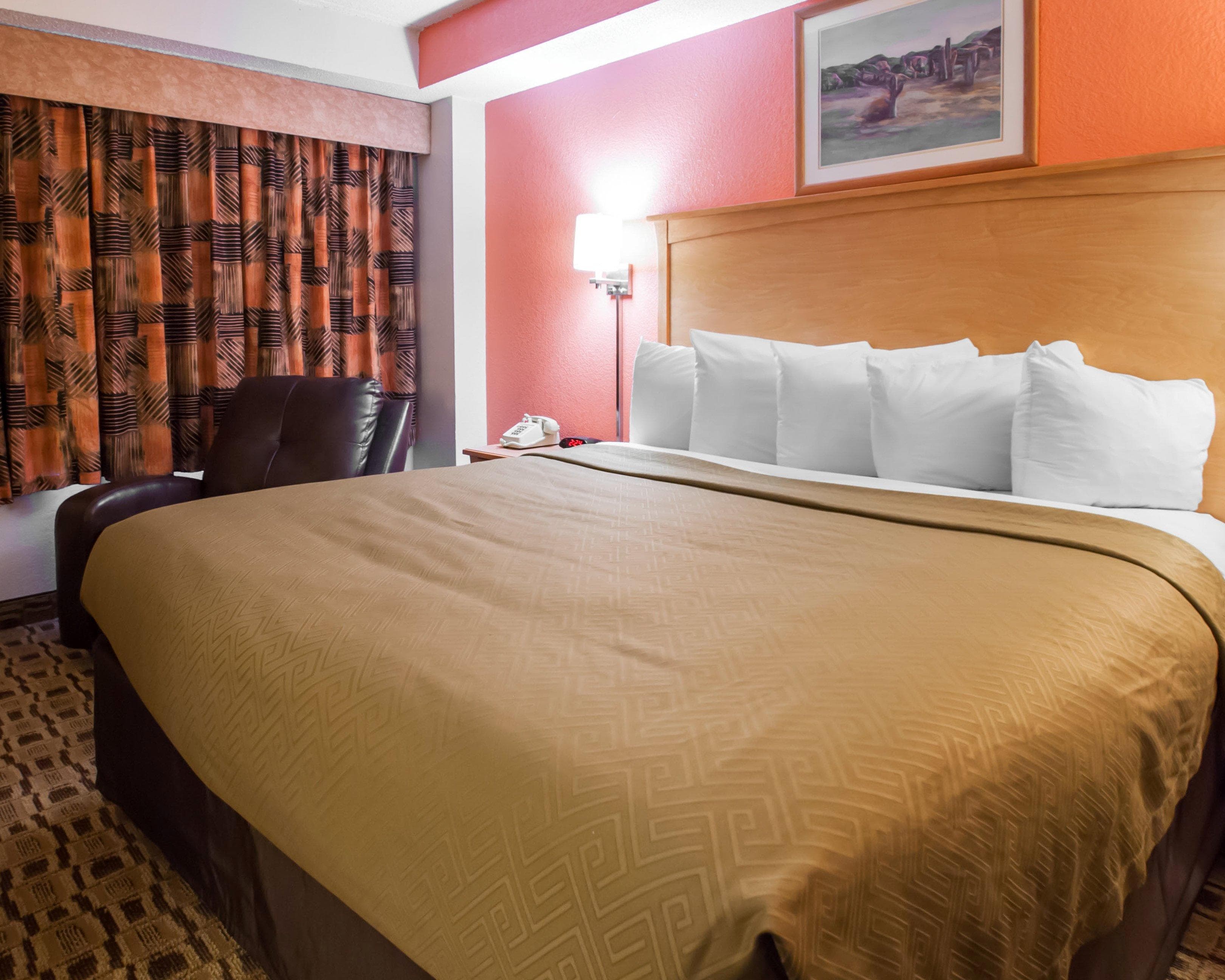 Econo Lodge Kansas City Downtown North - Image 4