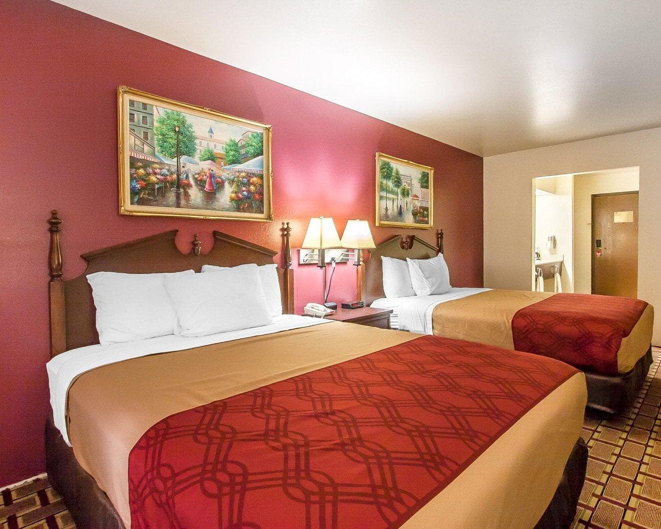 Econo Lodge Dexter - Image 1