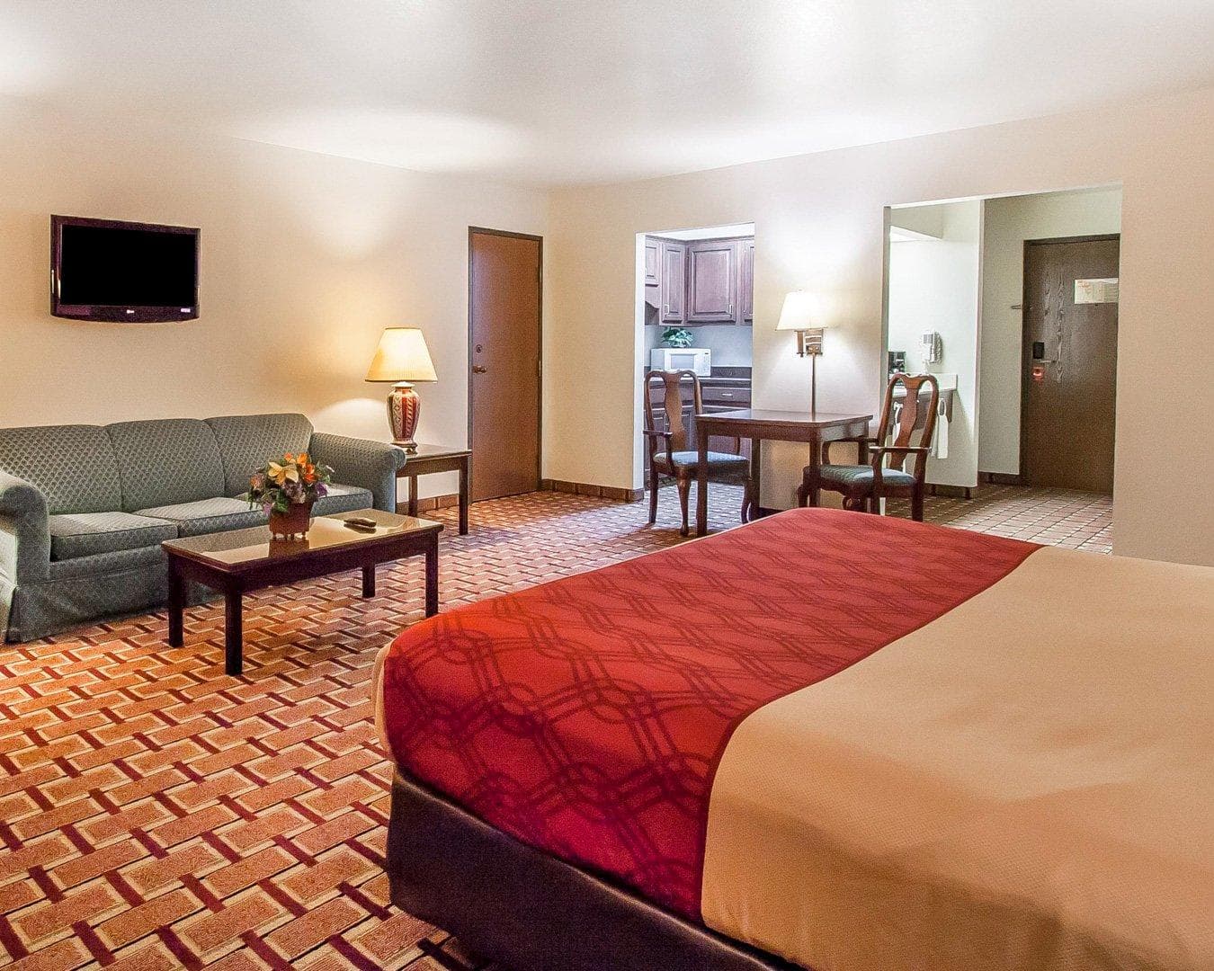 Econo Lodge Dexter — 13