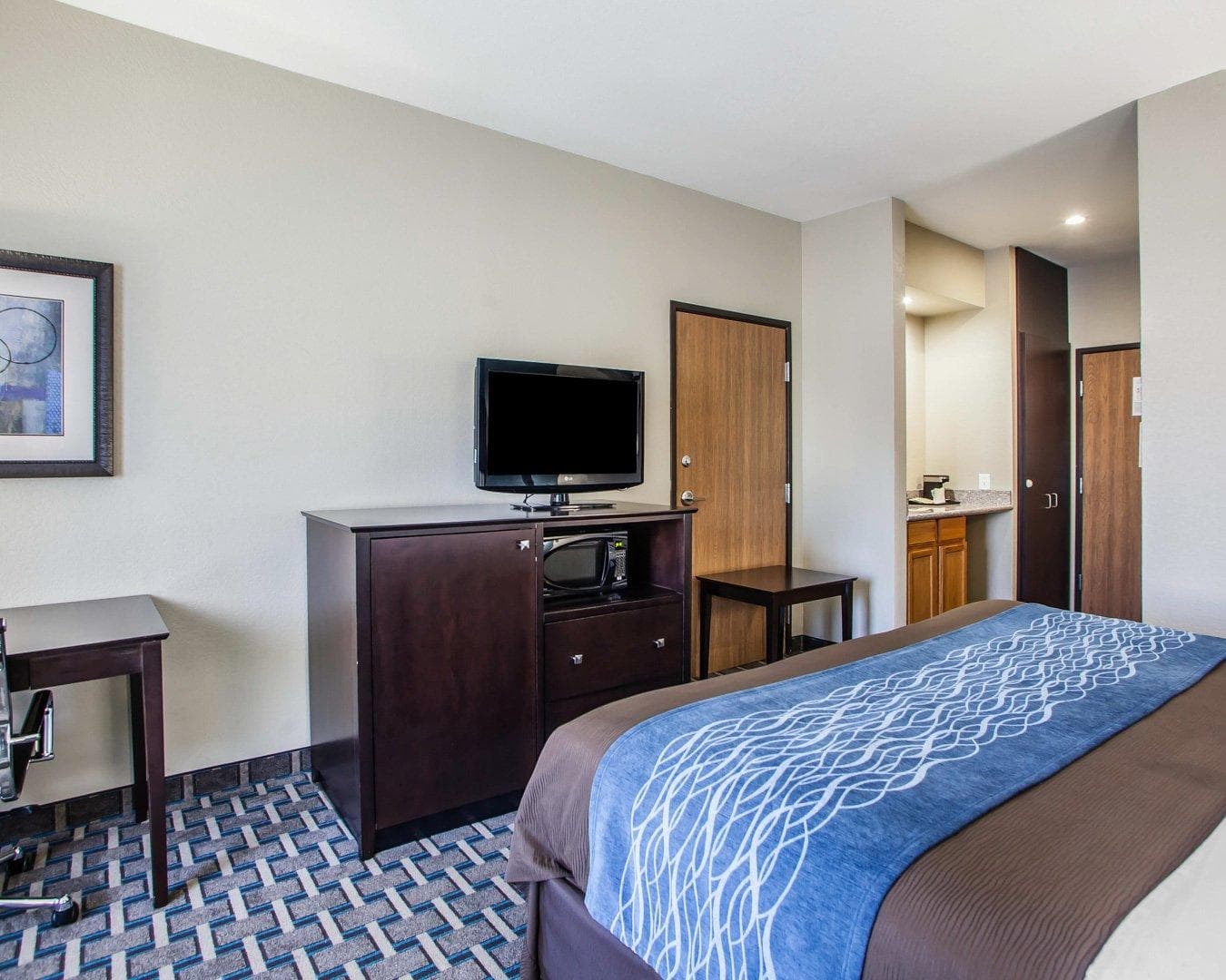 Comfort Inn Lees Summit @ Hwy 50 & Hwy 291 — 17