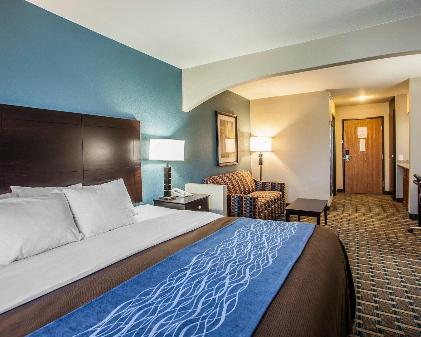 Comfort Inn Lees Summit @ Hwy 50 & Hwy 291 — 29