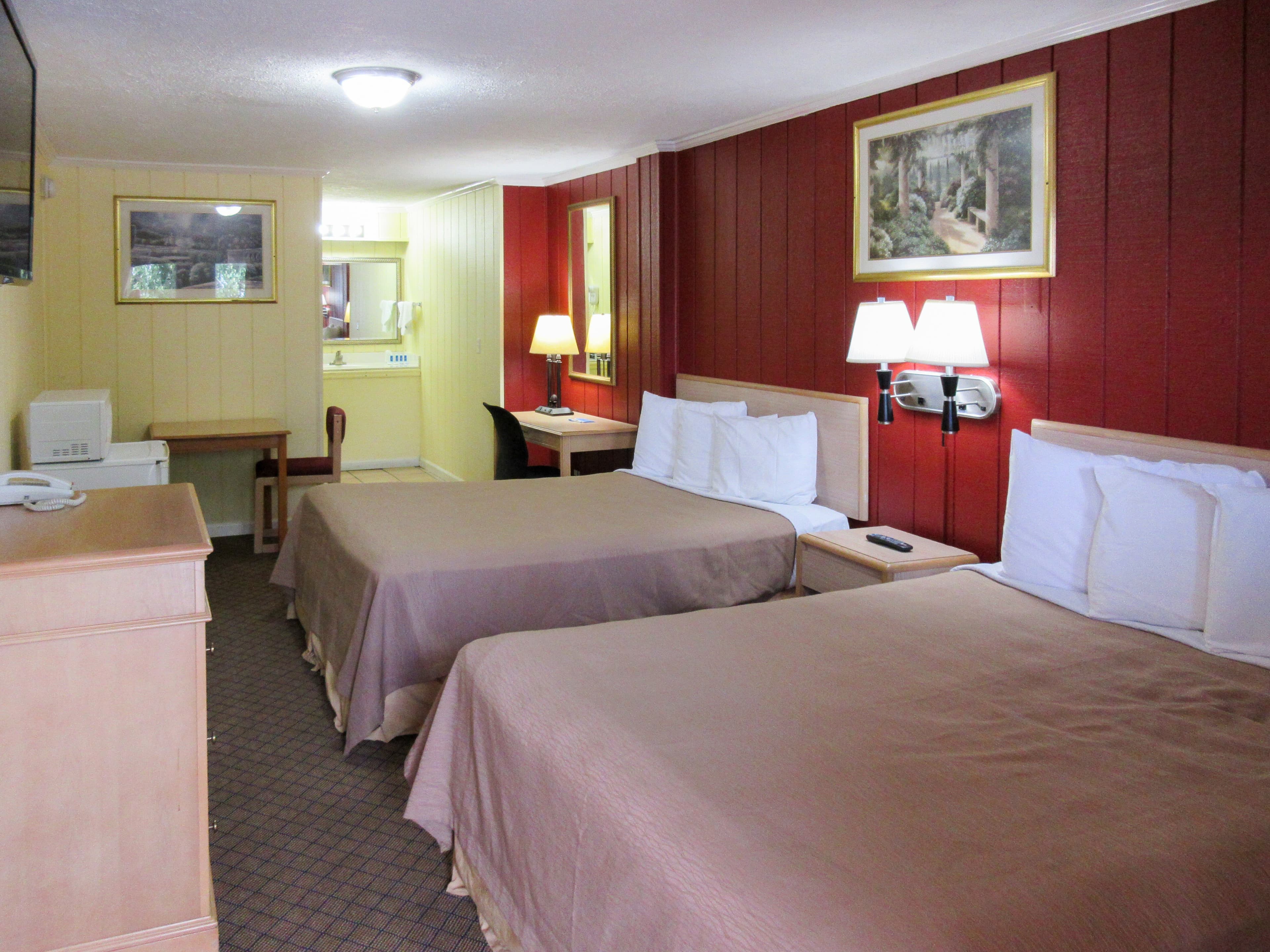 Rodeway Inn Kansas City Downtown Area — 14