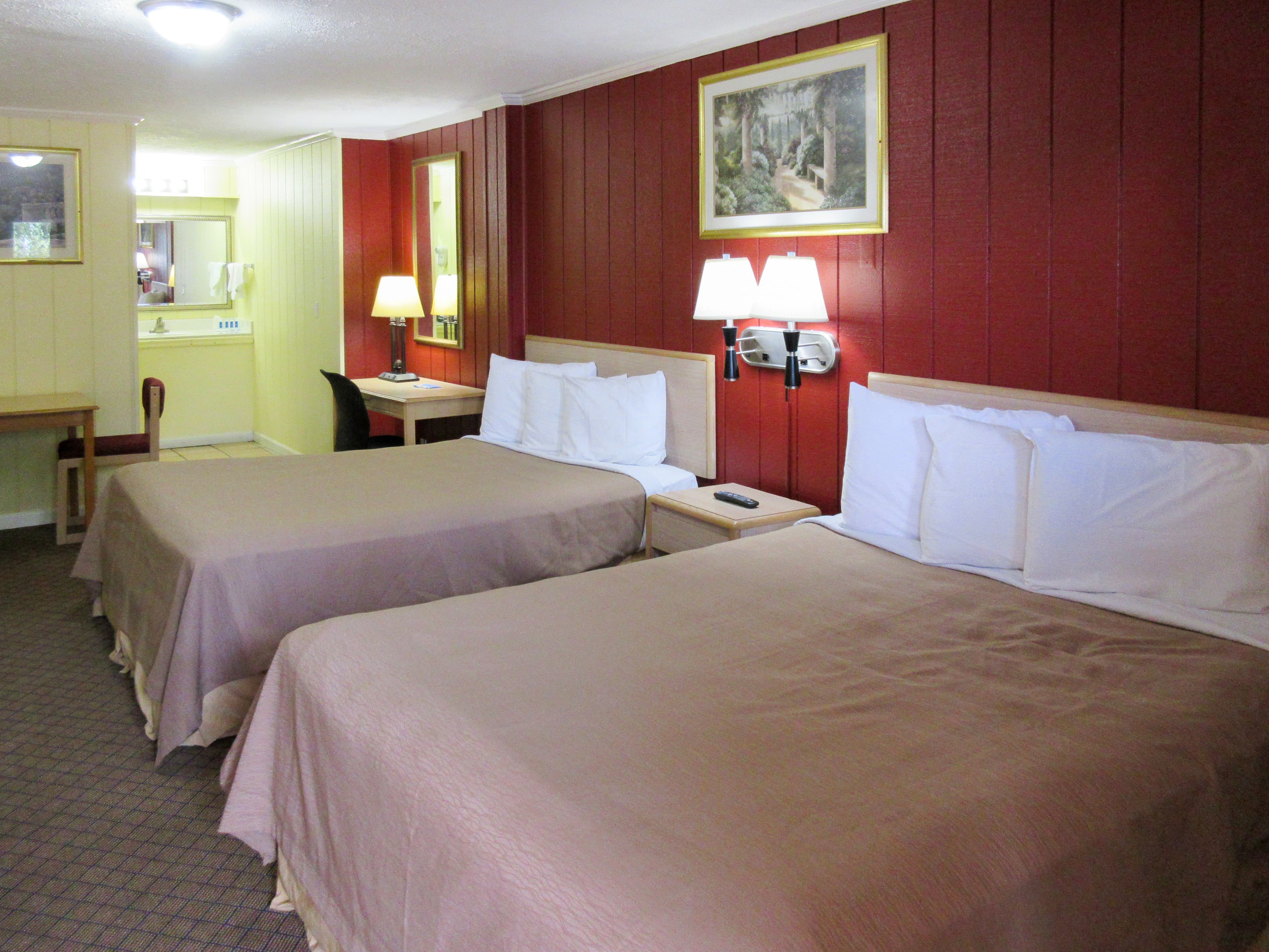 Rodeway Inn Kansas City Downtown Area — 18