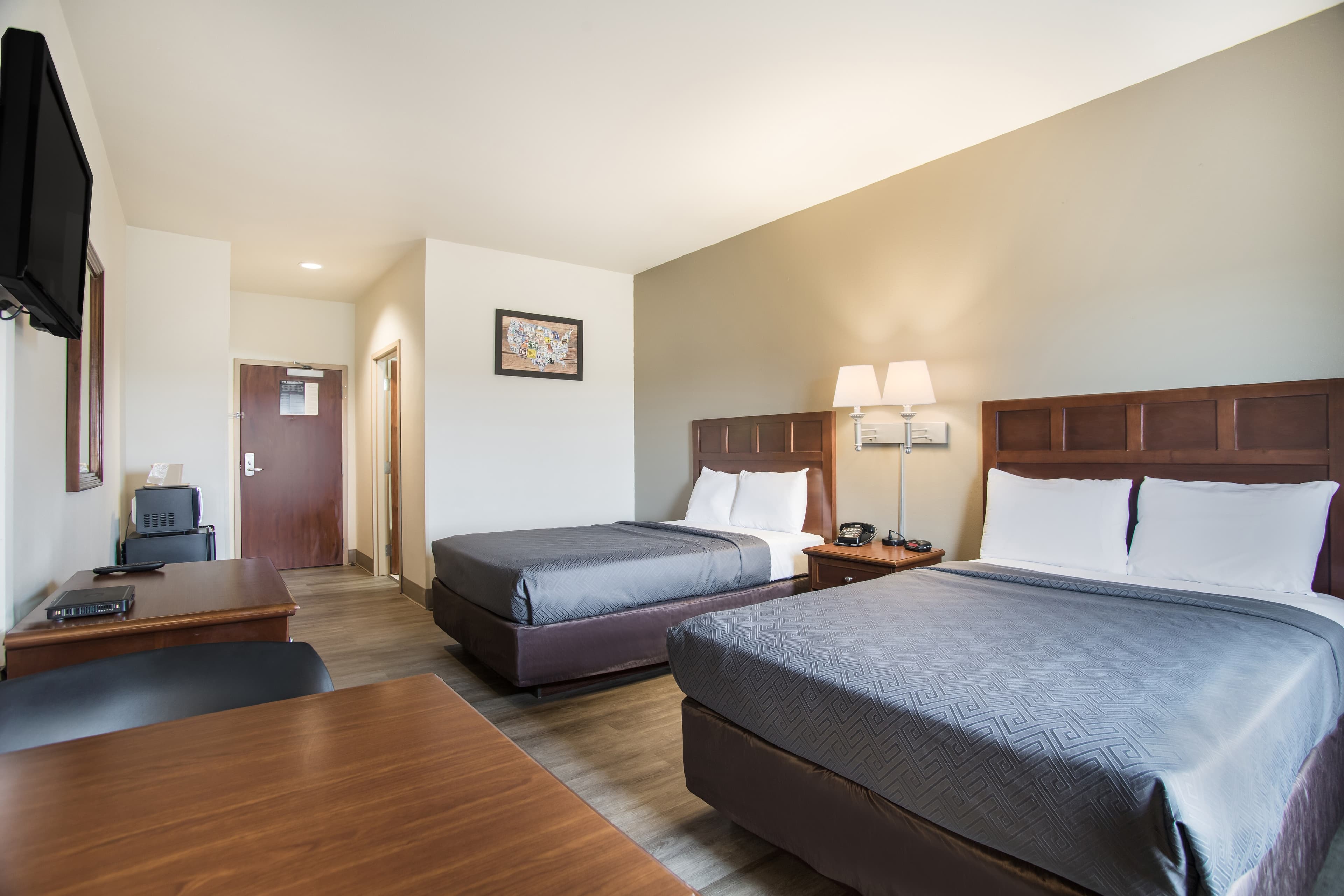 Econo Lodge Anderson - Image 2