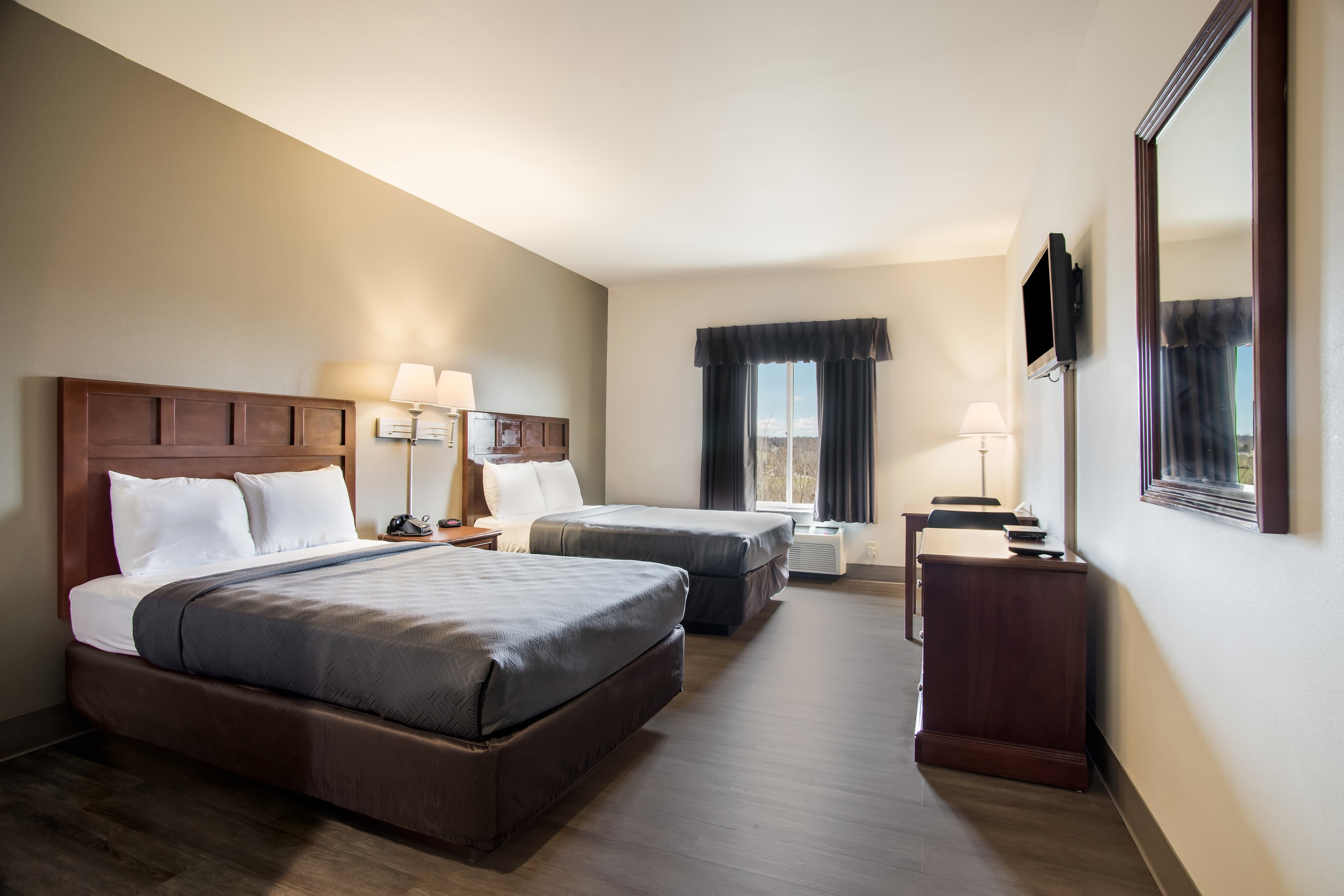 Econo Lodge Anderson - Image 3