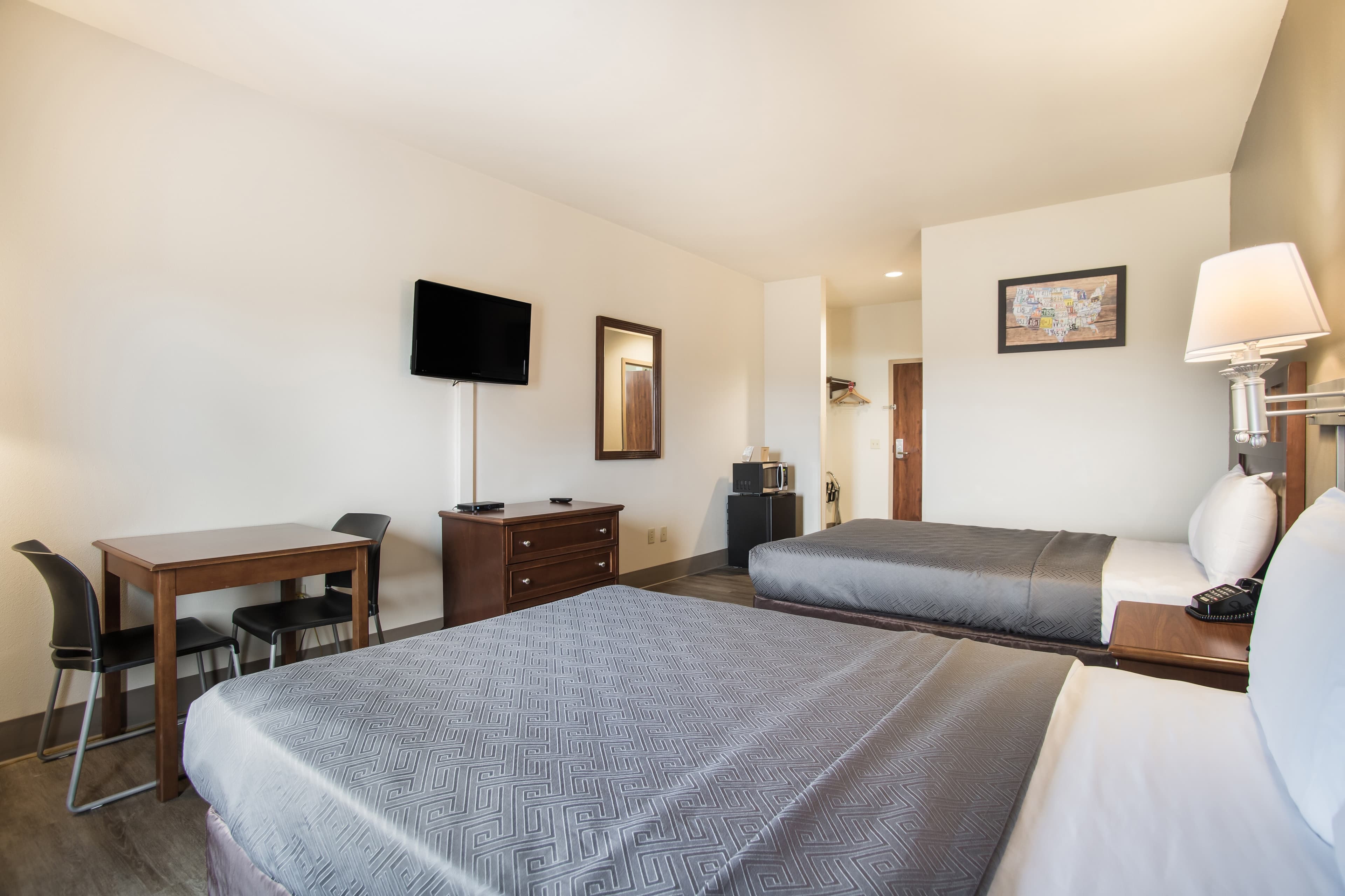 Econo Lodge Anderson - Image 4