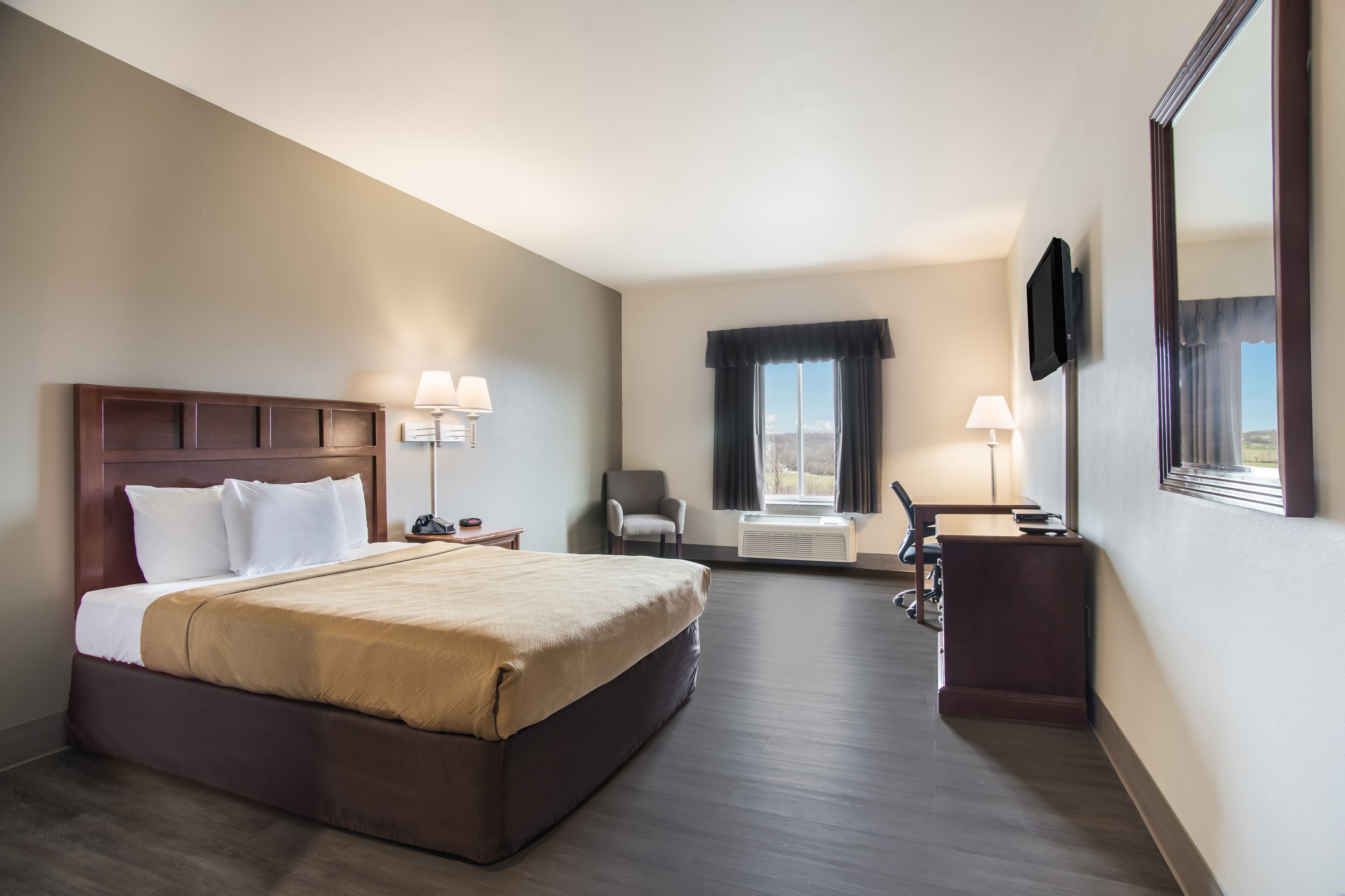 Econo Lodge Anderson — 30