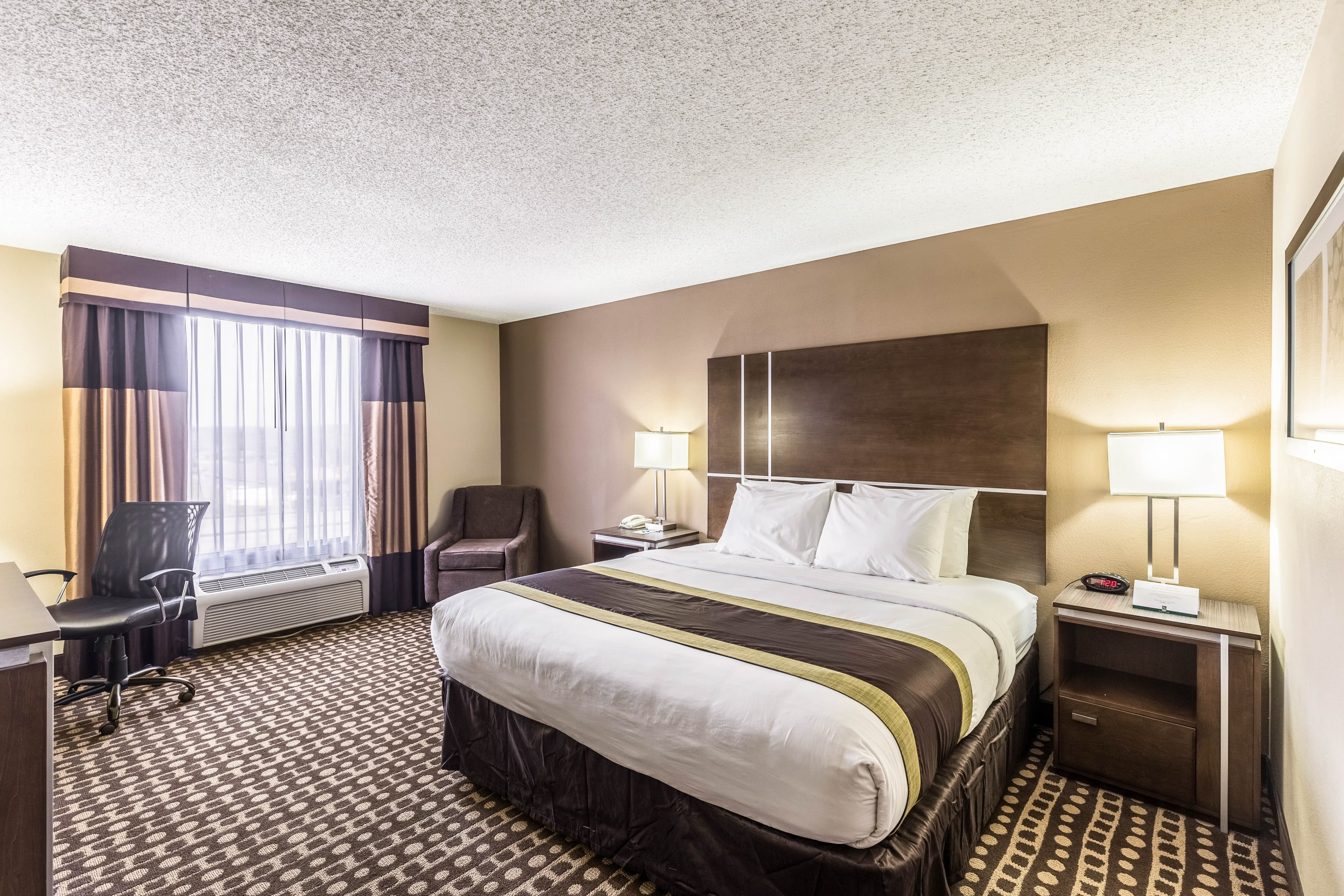 Quality Inn West Plains - Image 2