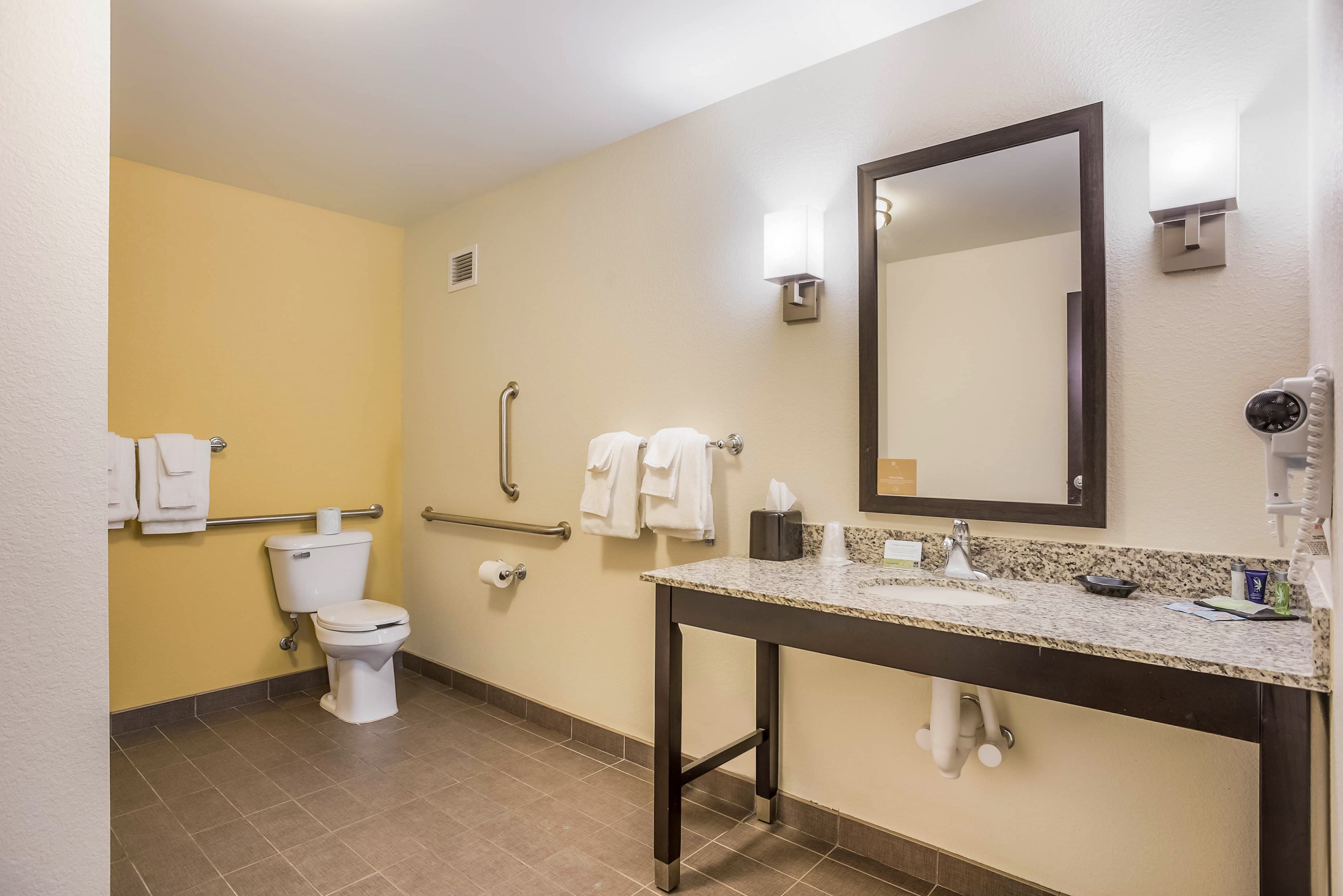 Sleep Inn & Suites Hannibal West — 10
