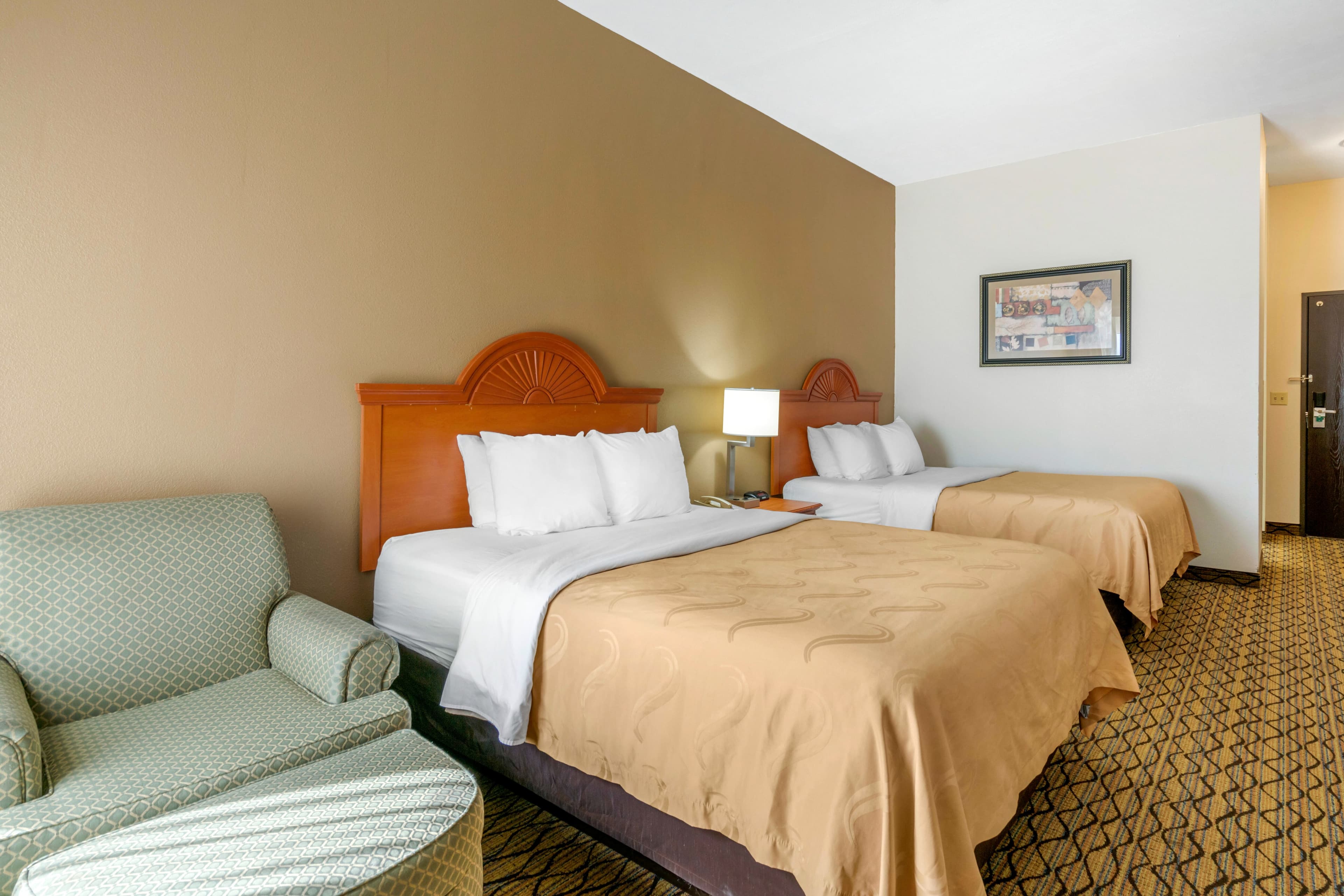Quality Inn & Suites Jefferson City — 6