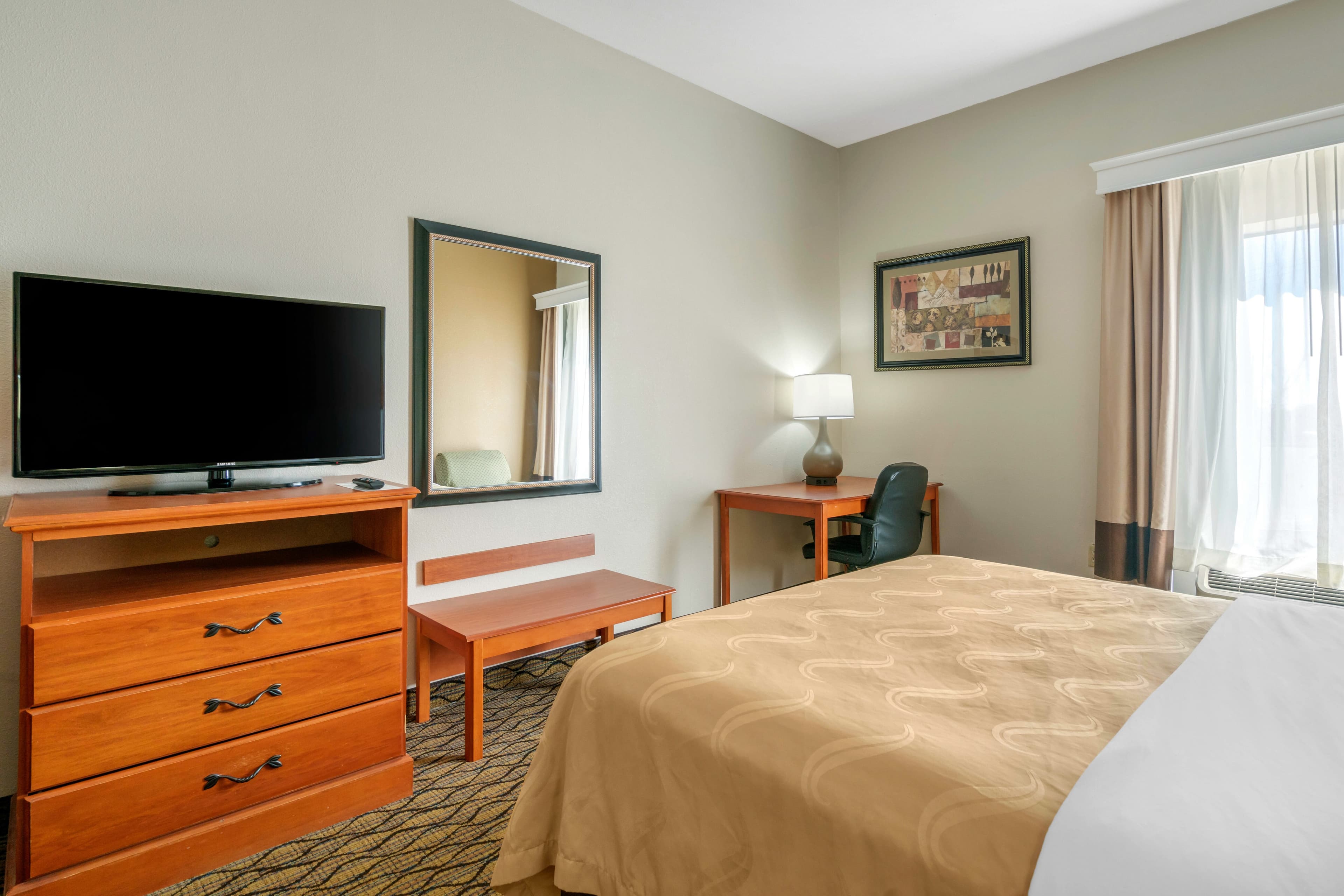 Quality Inn & Suites Jefferson City — 7