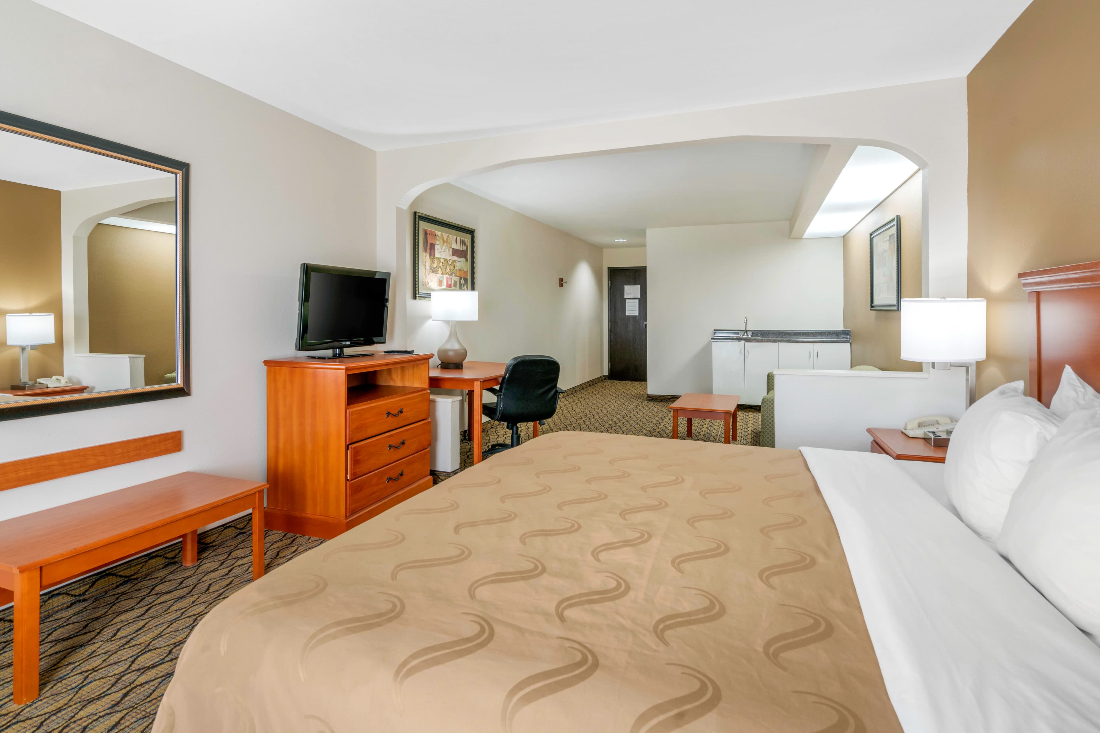 Quality Inn & Suites Jefferson City — 18