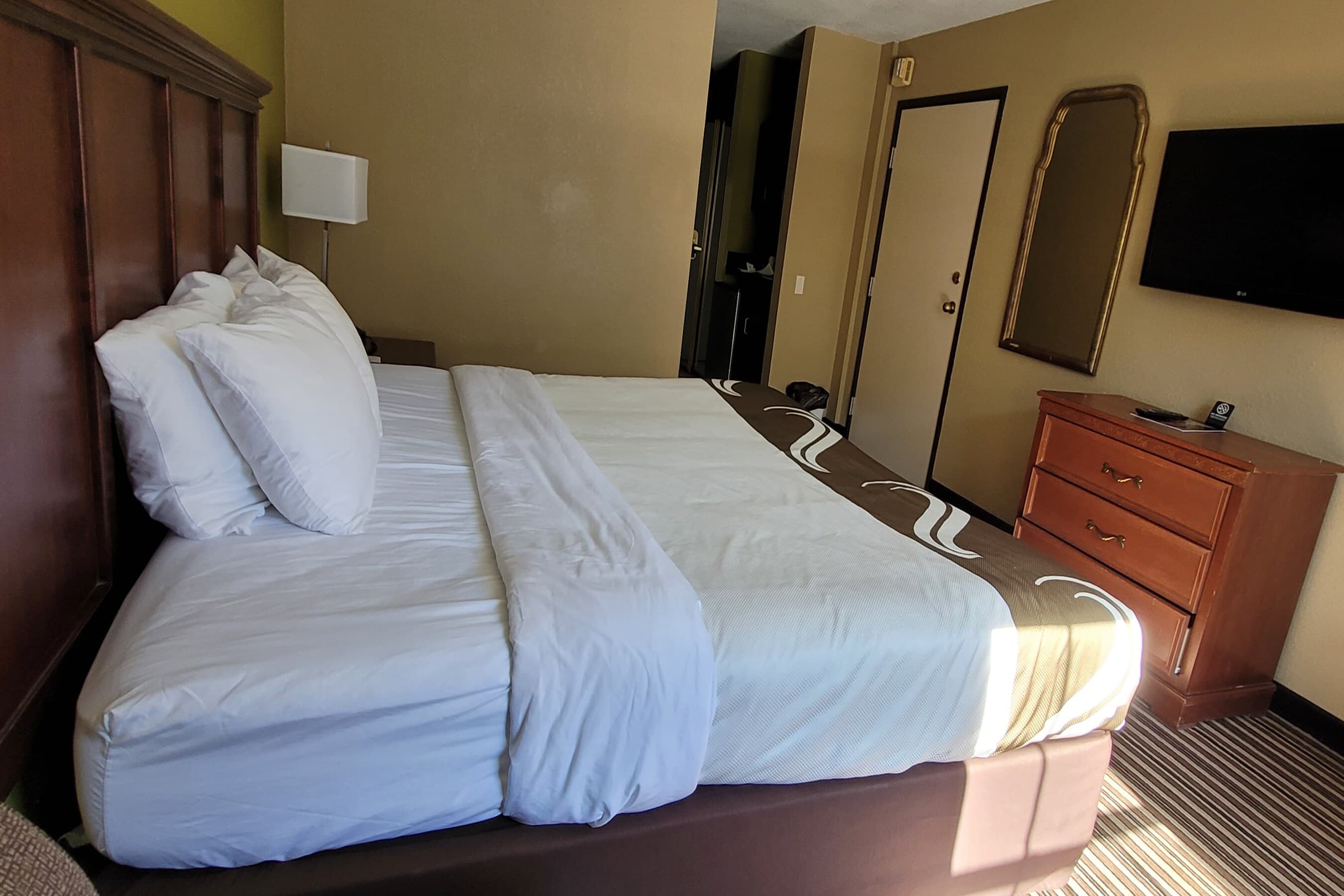 Quality Inn & Suites Columbia I-70 - Image 4