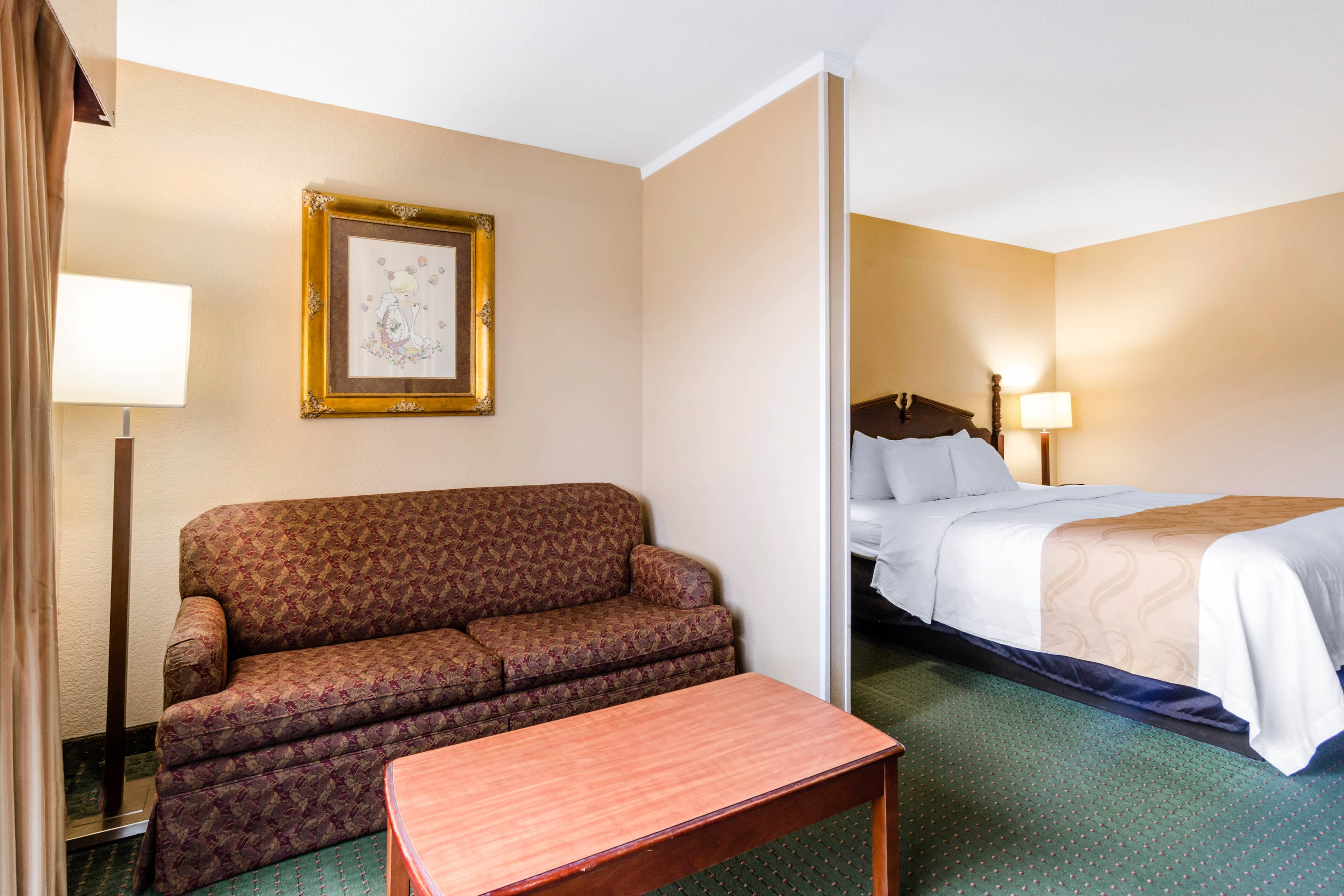 Quality Inn & Suites Carthage near Precious Moments Chapel — 27