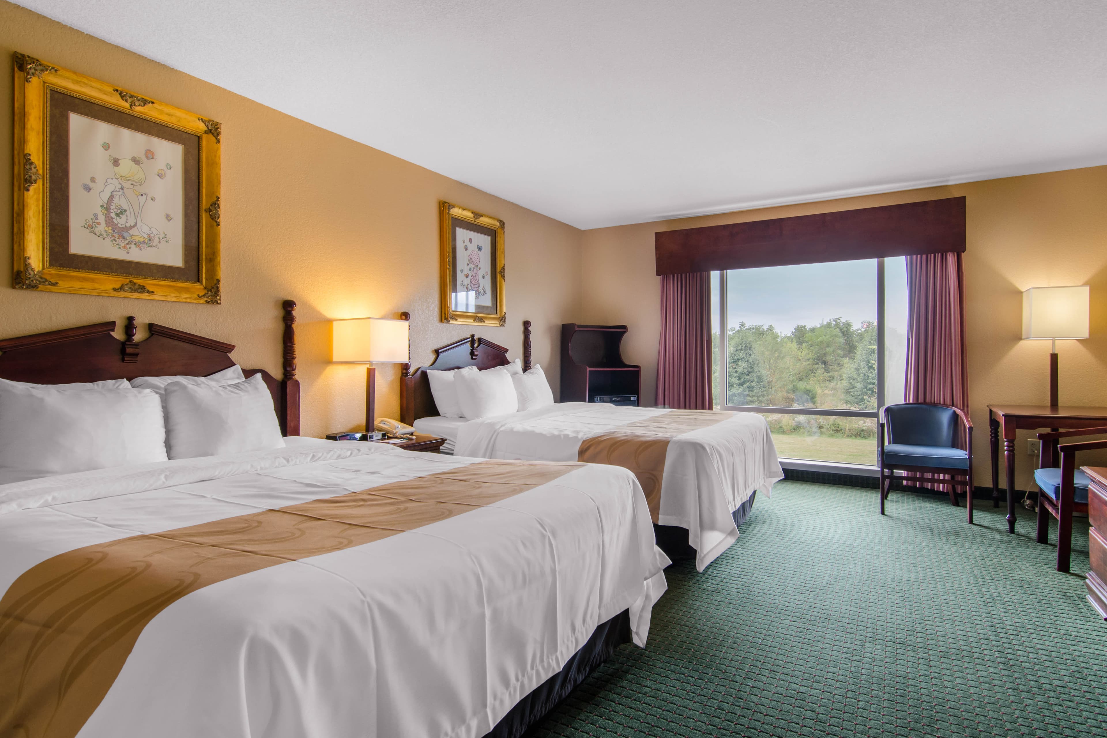 Quality Inn & Suites Carthage near Precious Moments Chapel — 35