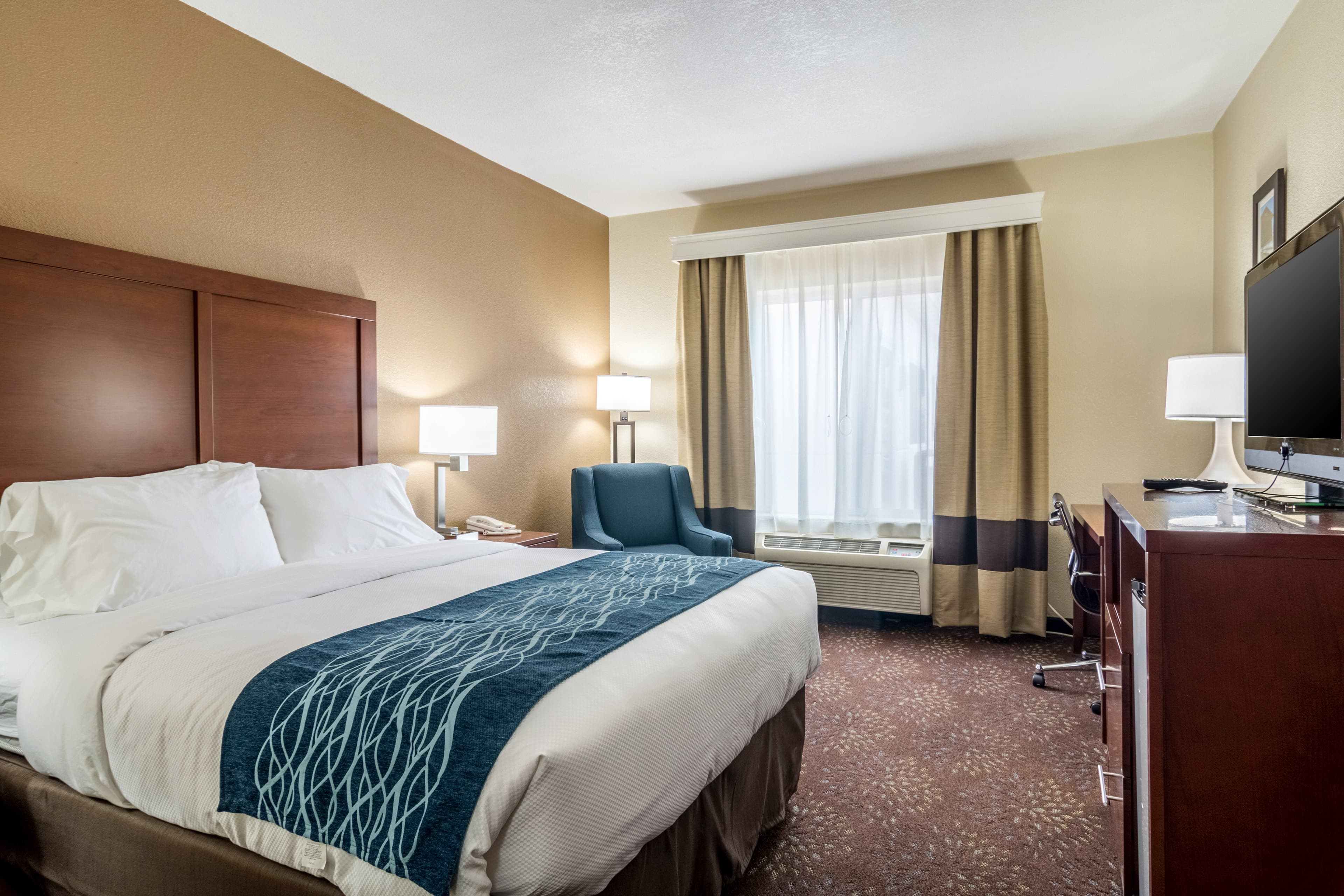 Comfort Inn & Suites - Hannibal — 7