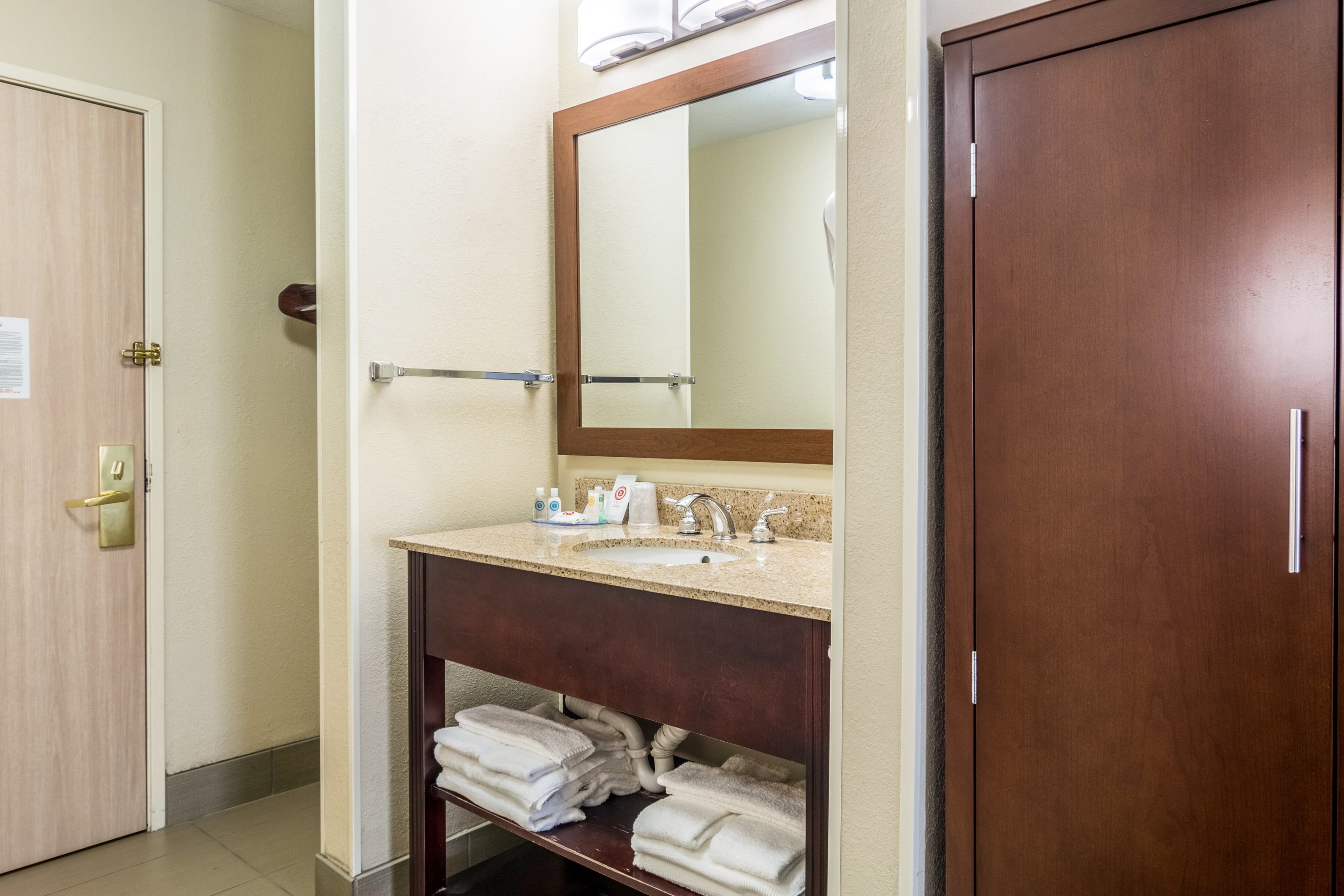 Comfort Inn & Suites - Hannibal — 22