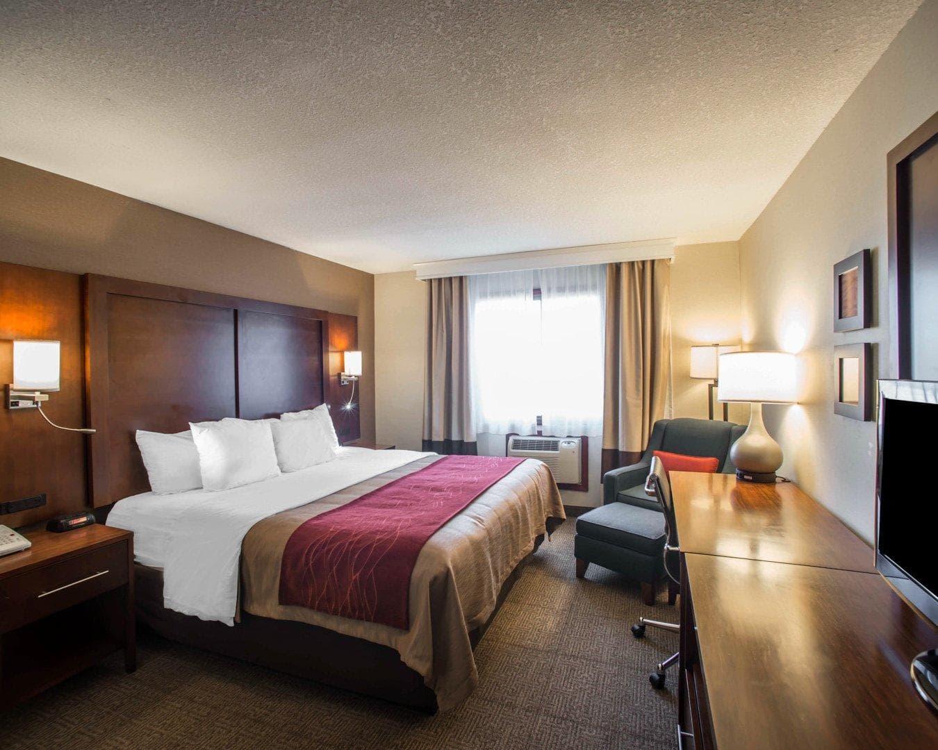 Quality Inn & Suites Boonville - Columbia - Image 1